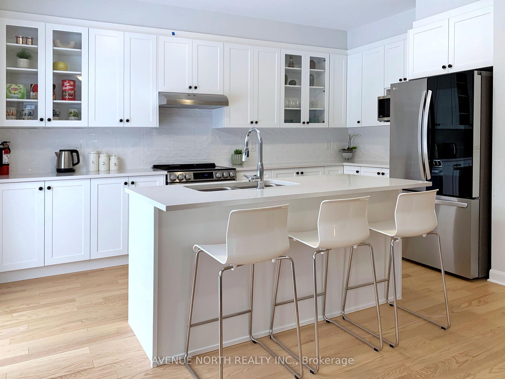 Photo 9 of 527 Anchor Circle, Ottawa, Mahogany Community — HOMEH