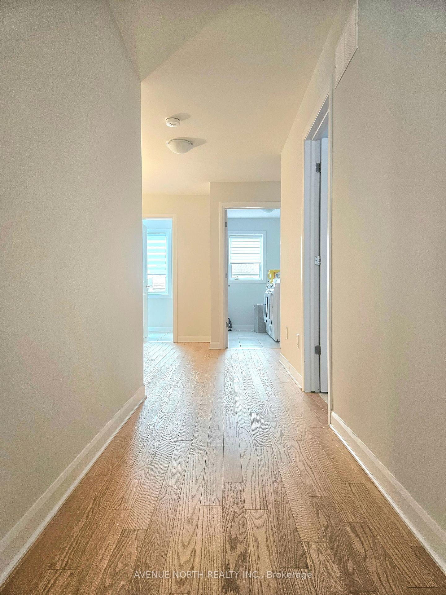 Photo 13 of 527 Anchor Circle, Ottawa, Mahogany Community — HOMEH