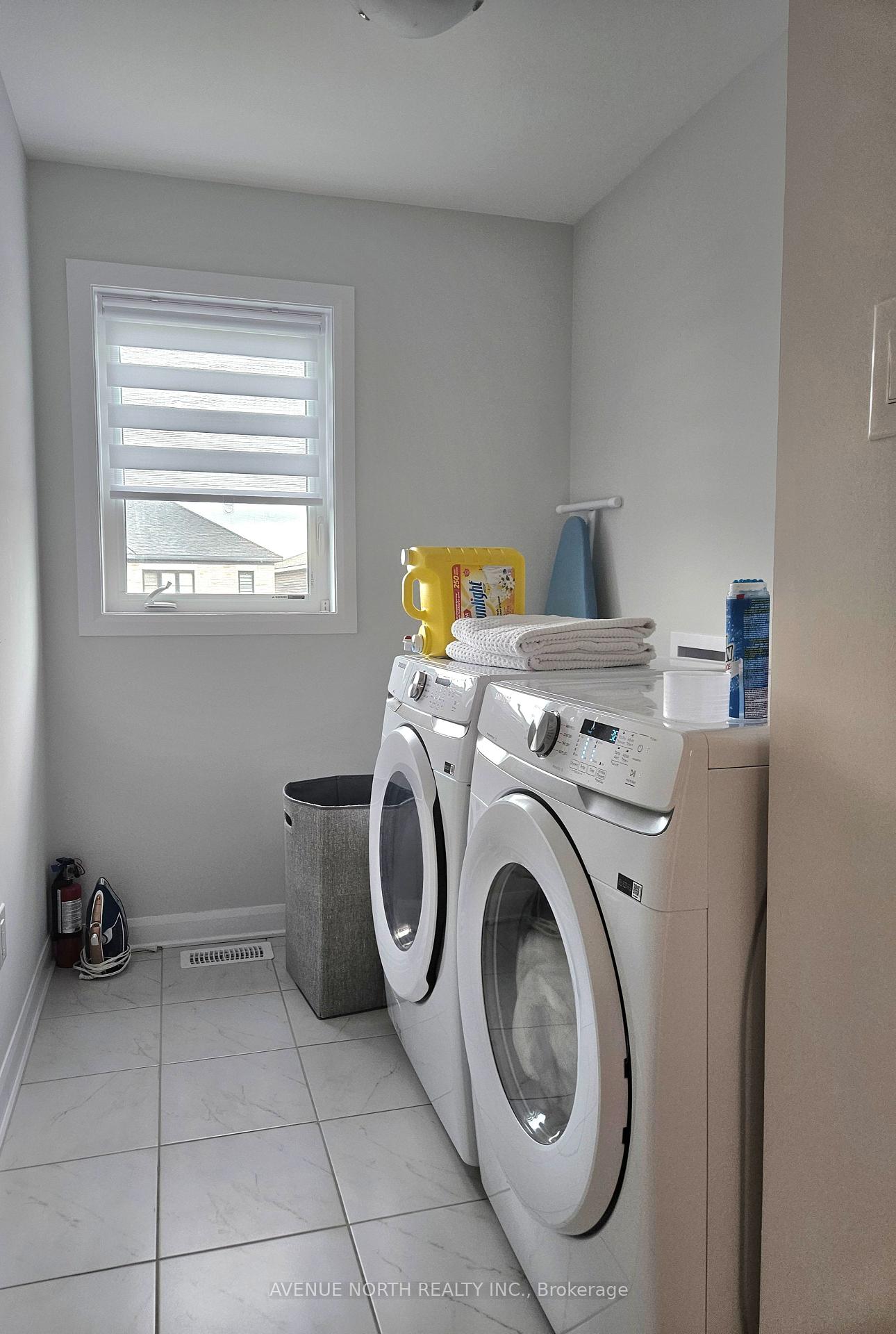 Photo 15 of 527 Anchor Circle, Ottawa, Mahogany Community — HOMEH