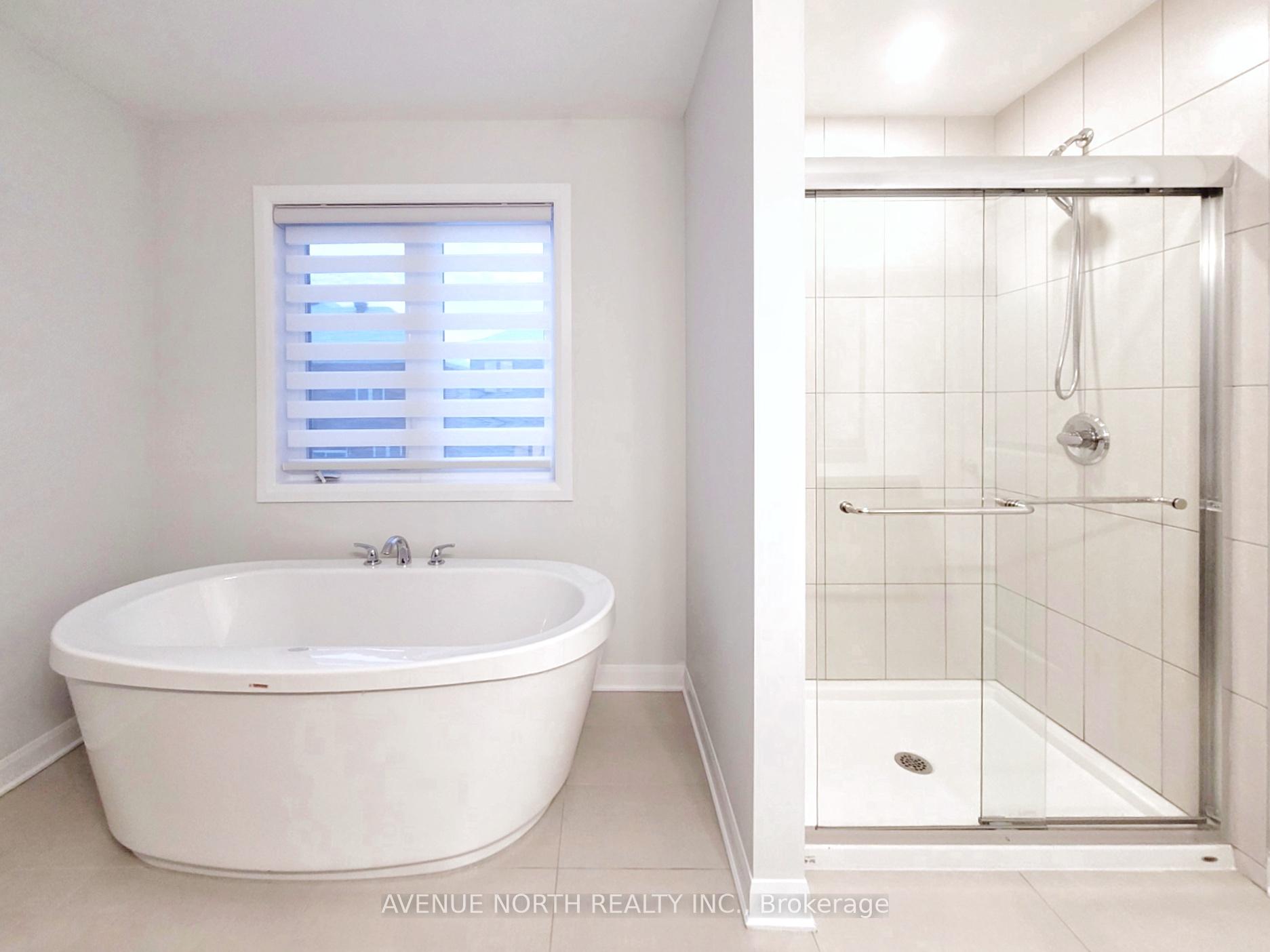 Photo 18 of 527 Anchor Circle, Ottawa, Mahogany Community — HOMEH