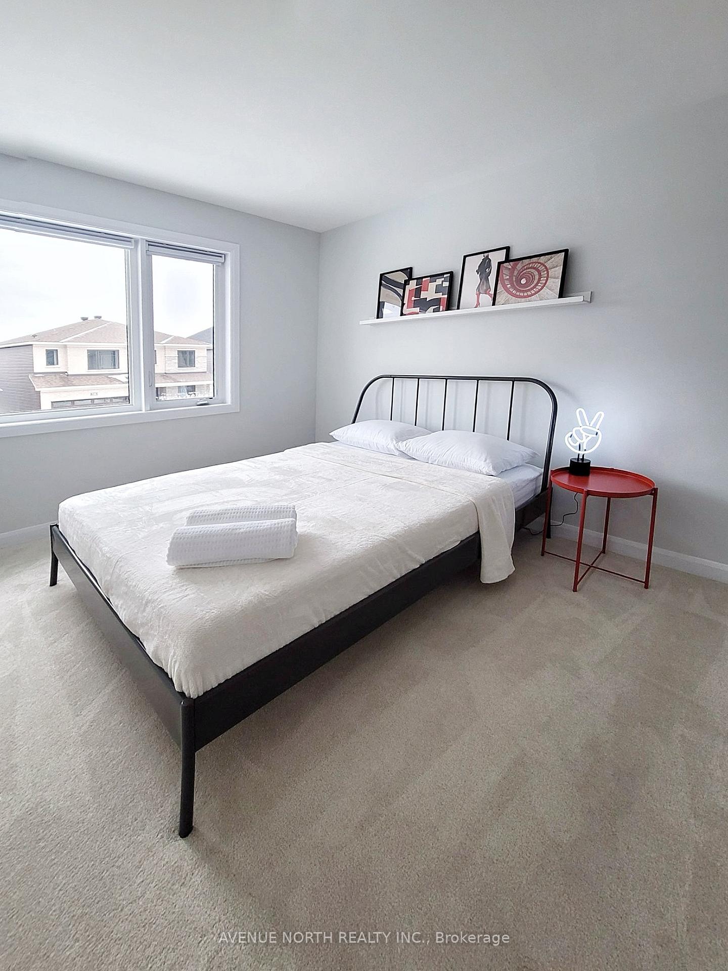 Photo 20 of 527 Anchor Circle, Ottawa, Mahogany Community — HOMEH