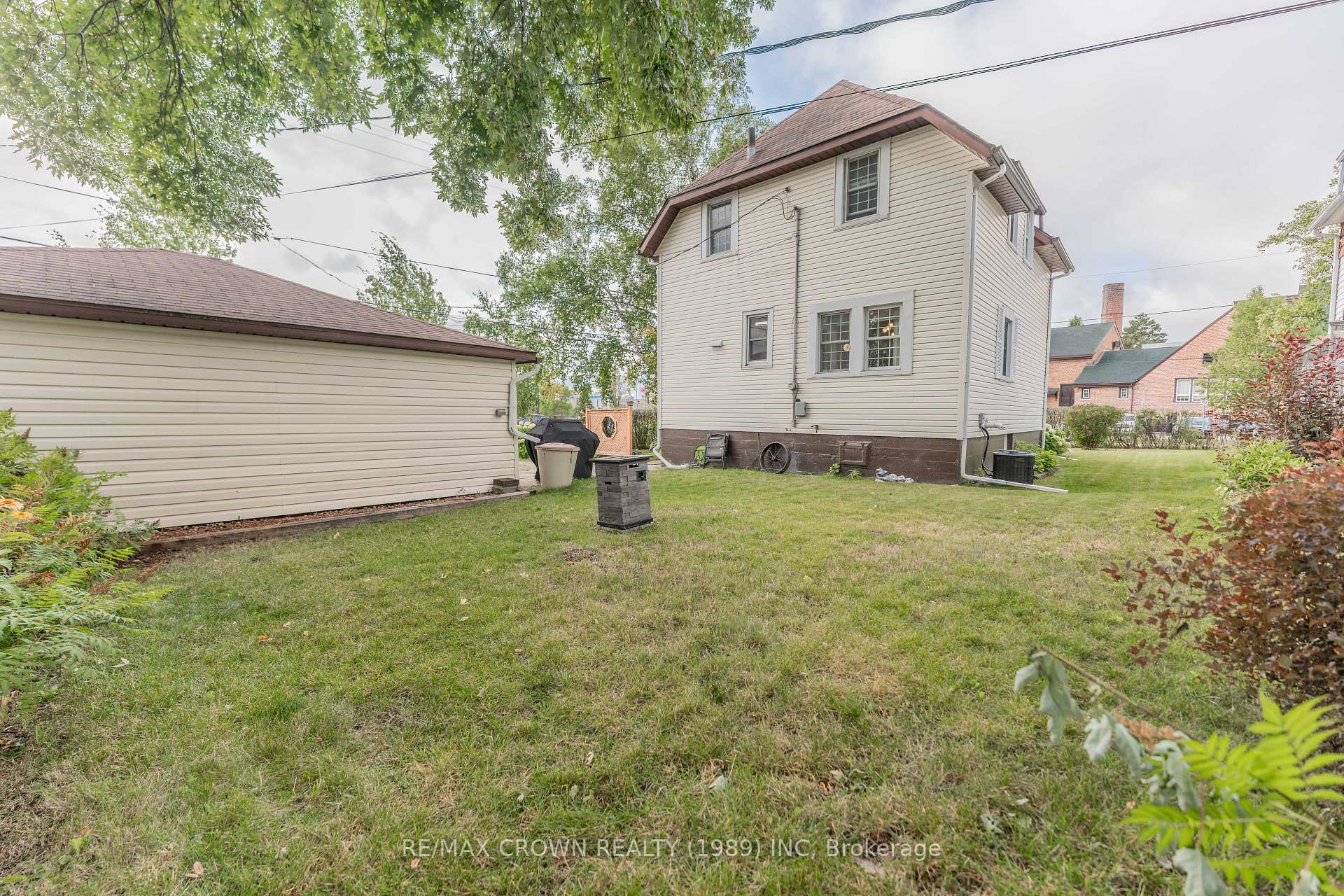 Photo 4 of 6 Drury Street, Kapuskasing — HOMEH