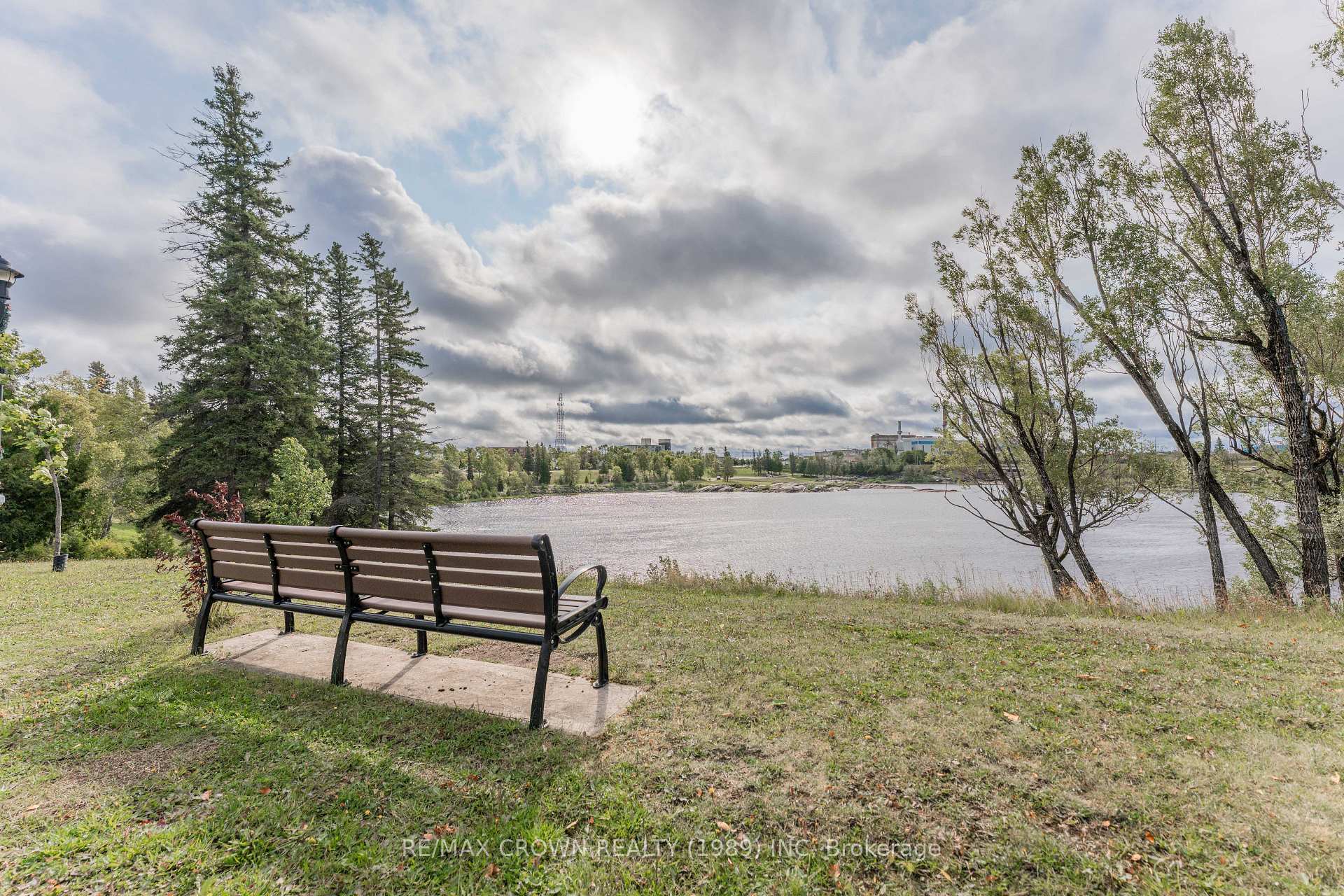 Photo 6 of 6 Drury Street, Kapuskasing — HOMEH