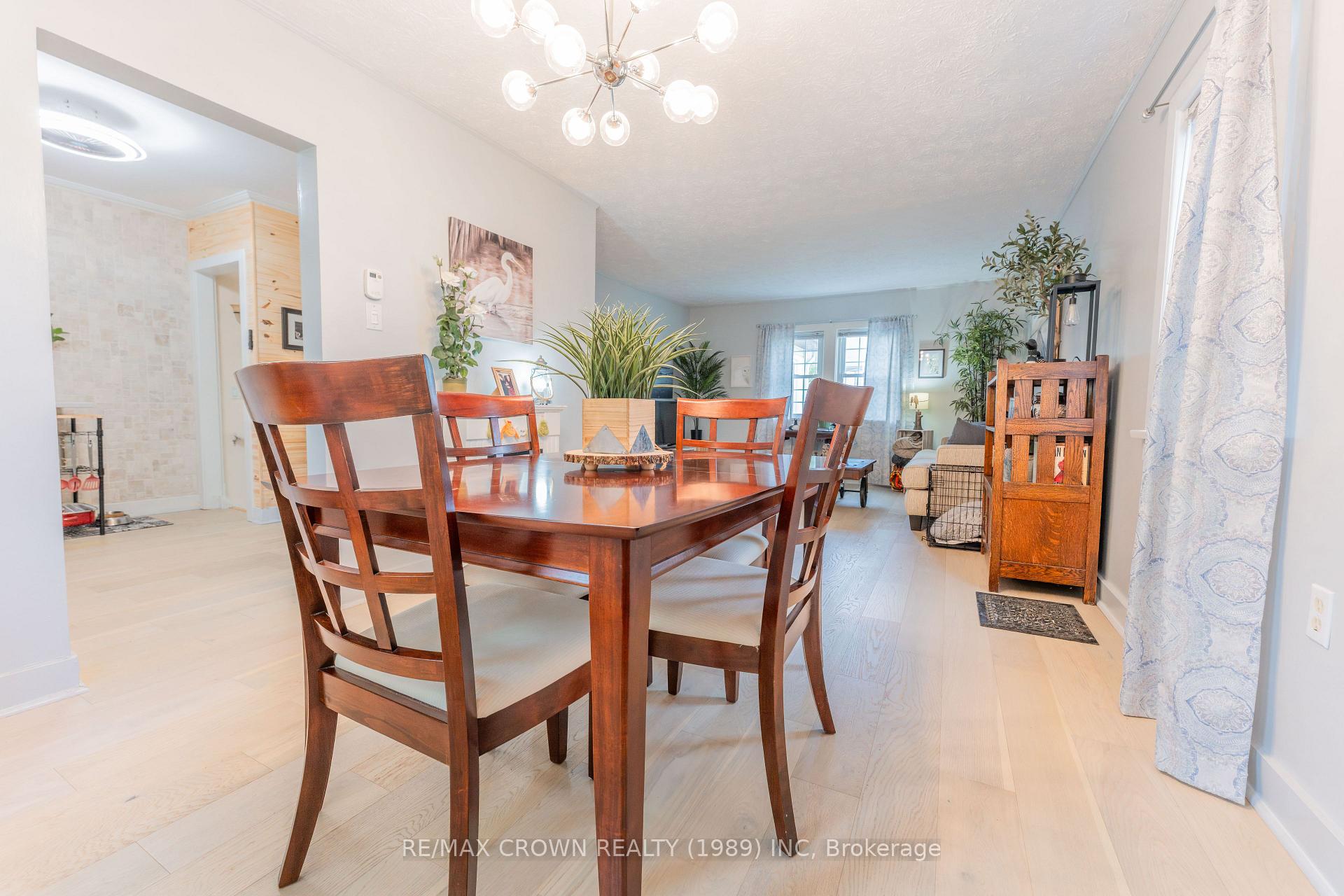 Photo 13 of 6 Drury Street, Kapuskasing — HOMEH
