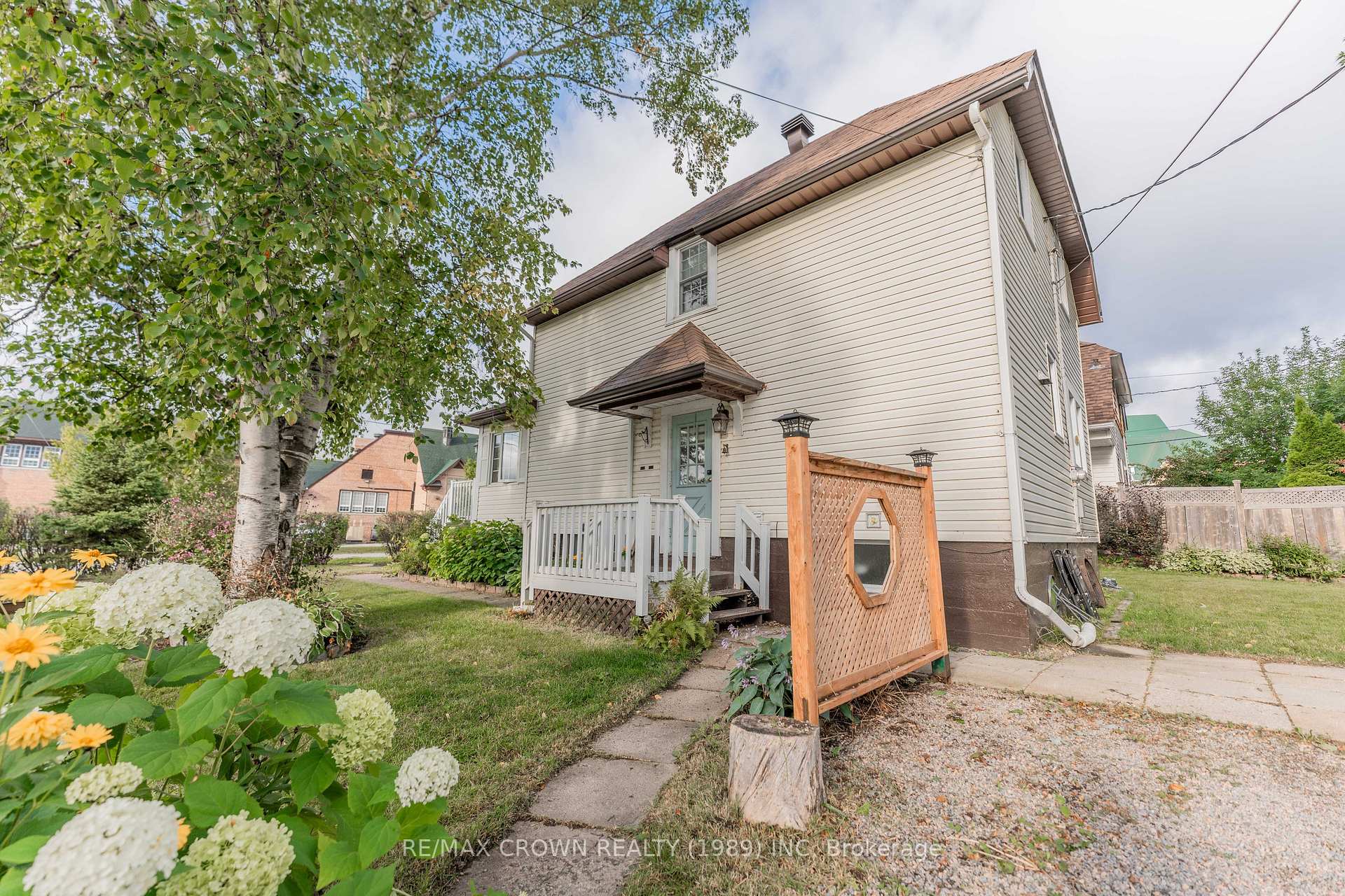 Photo 49 of 6 Drury Street, Kapuskasing — HOMEH