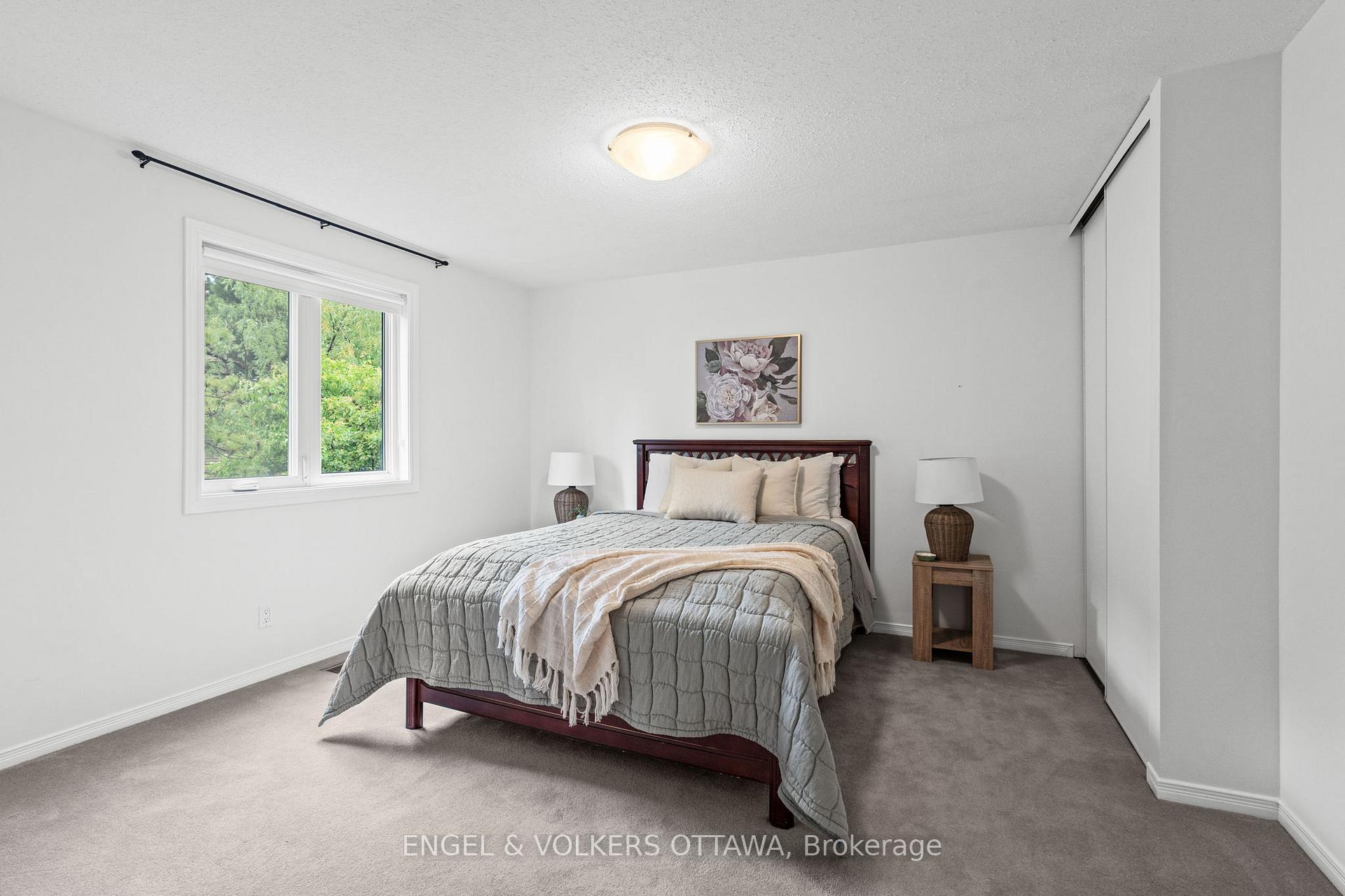 Photo 23 of 12 Hackett Street, Ottawa, Hunt Club Woods — HOMEH