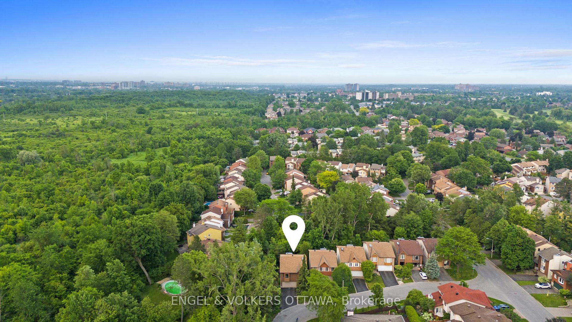 Photo 37 of 12 Hackett Street, Ottawa, Hunt Club Woods — HOMEH