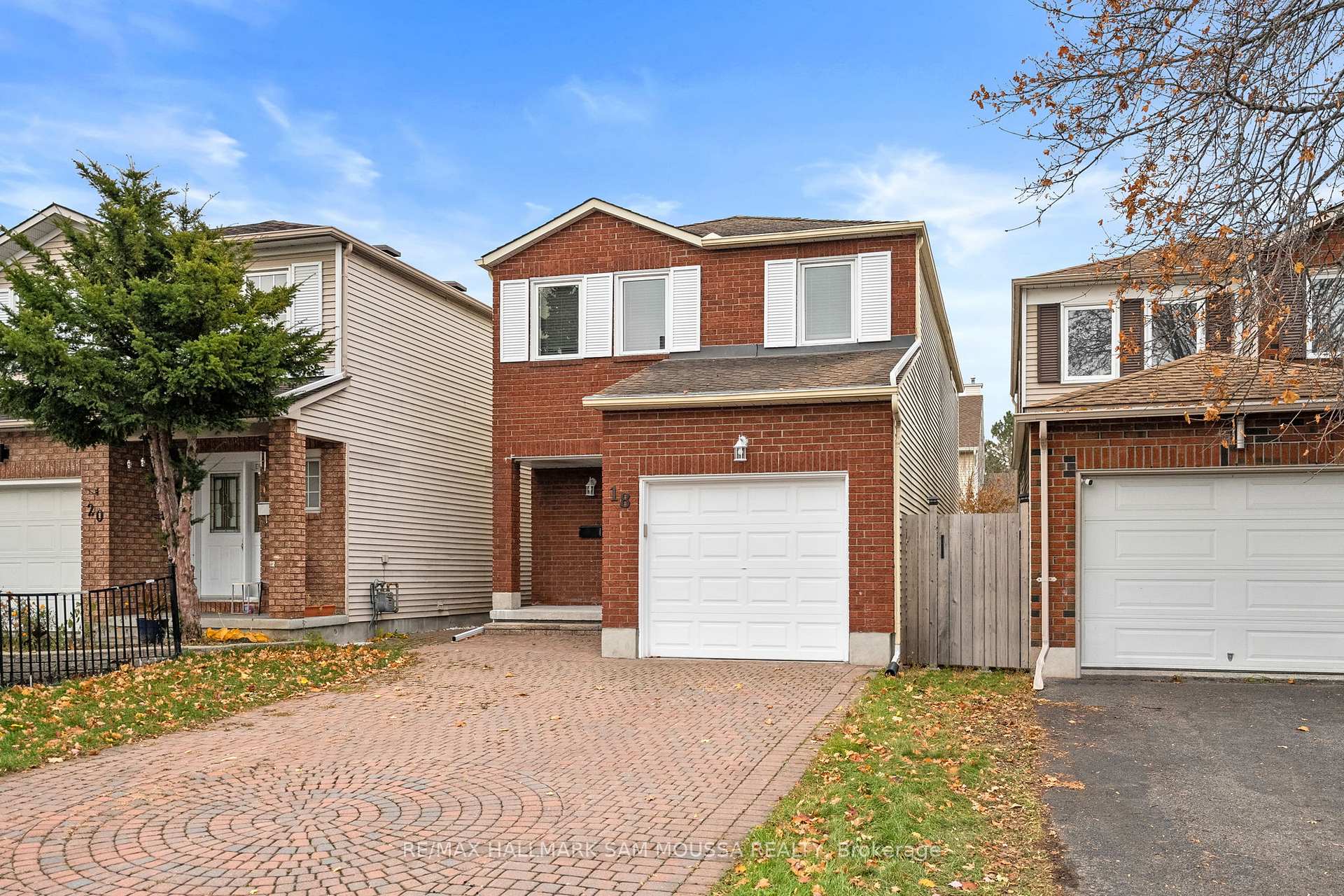 Photo 2 of 18 Manju Street, Ottawa, Hunt Club Park — HOMEH