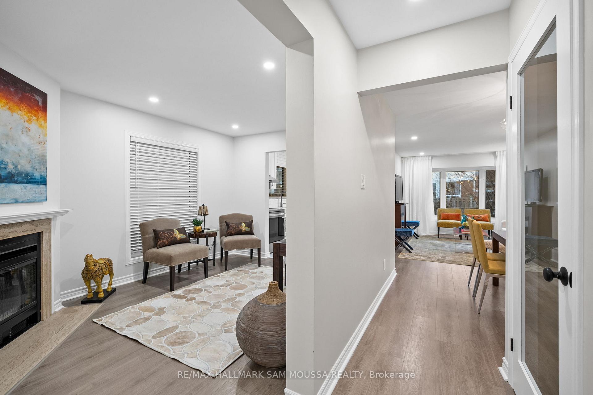 Photo 8 of 18 Manju Street, Ottawa, Hunt Club Park — HOMEH