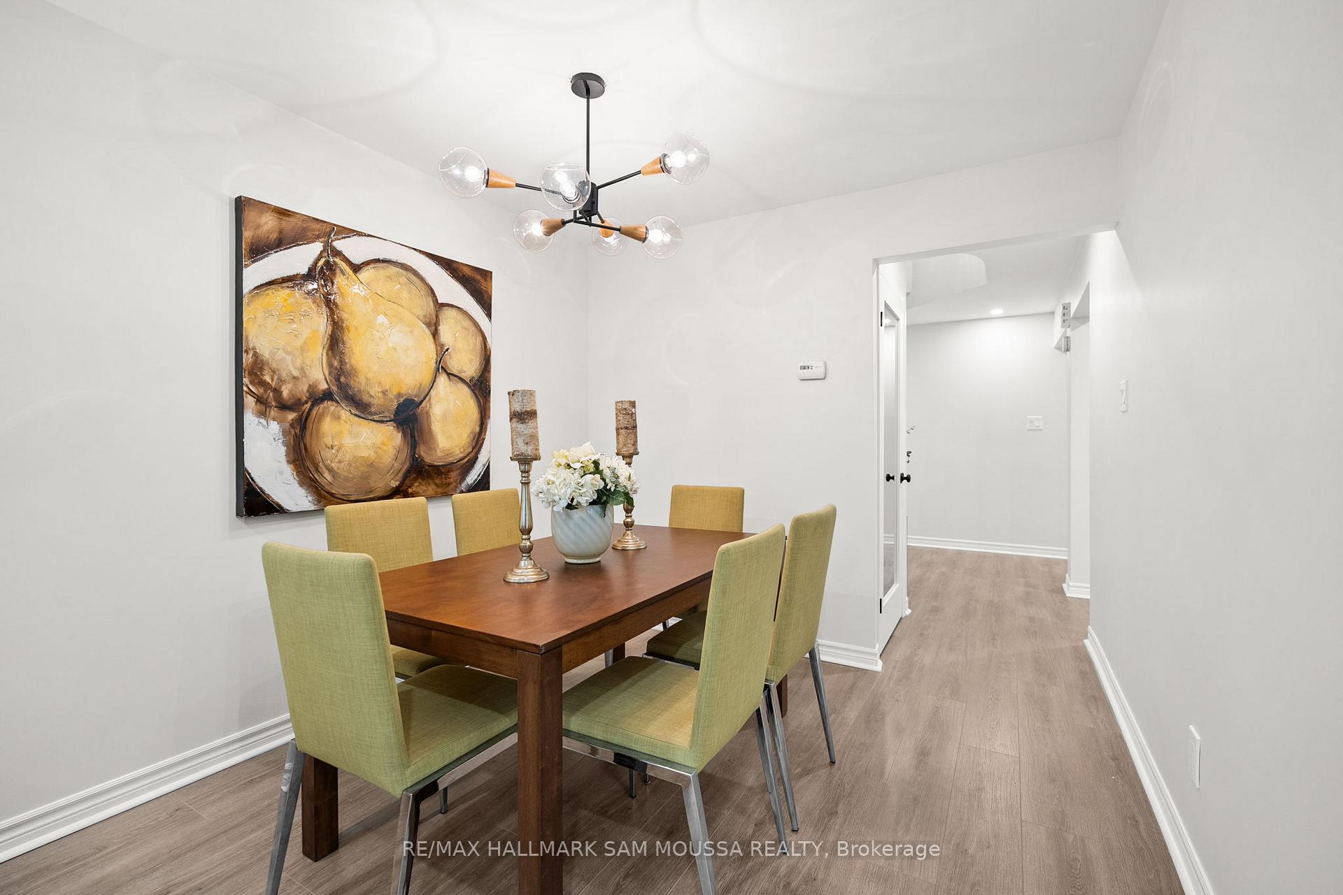 Photo 19 of 18 Manju Street, Ottawa, Hunt Club Park — HOMEH