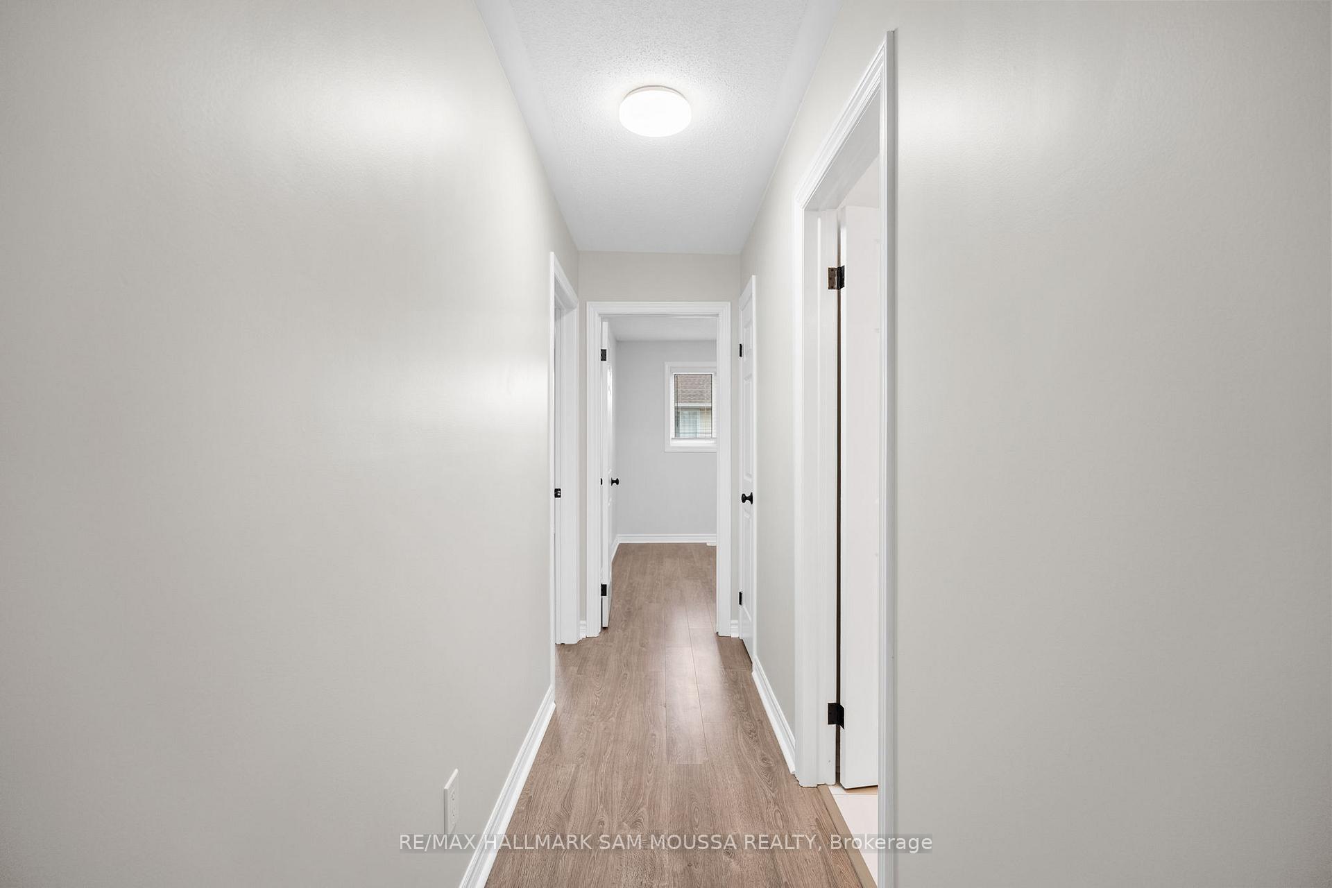 Photo 22 of 18 Manju Street, Ottawa, Hunt Club Park — HOMEH