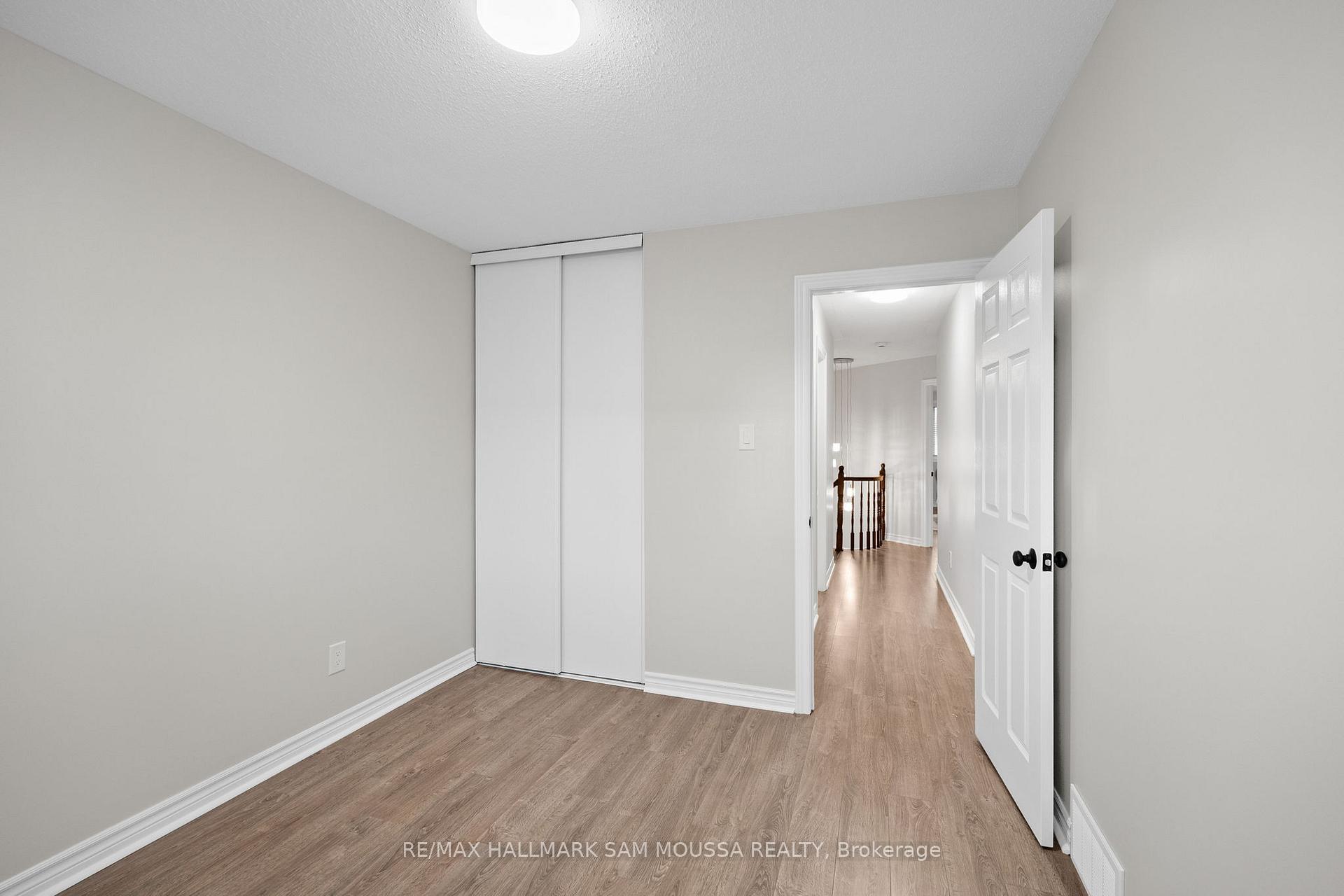 Photo 33 of 18 Manju Street, Ottawa, Hunt Club Park — HOMEH