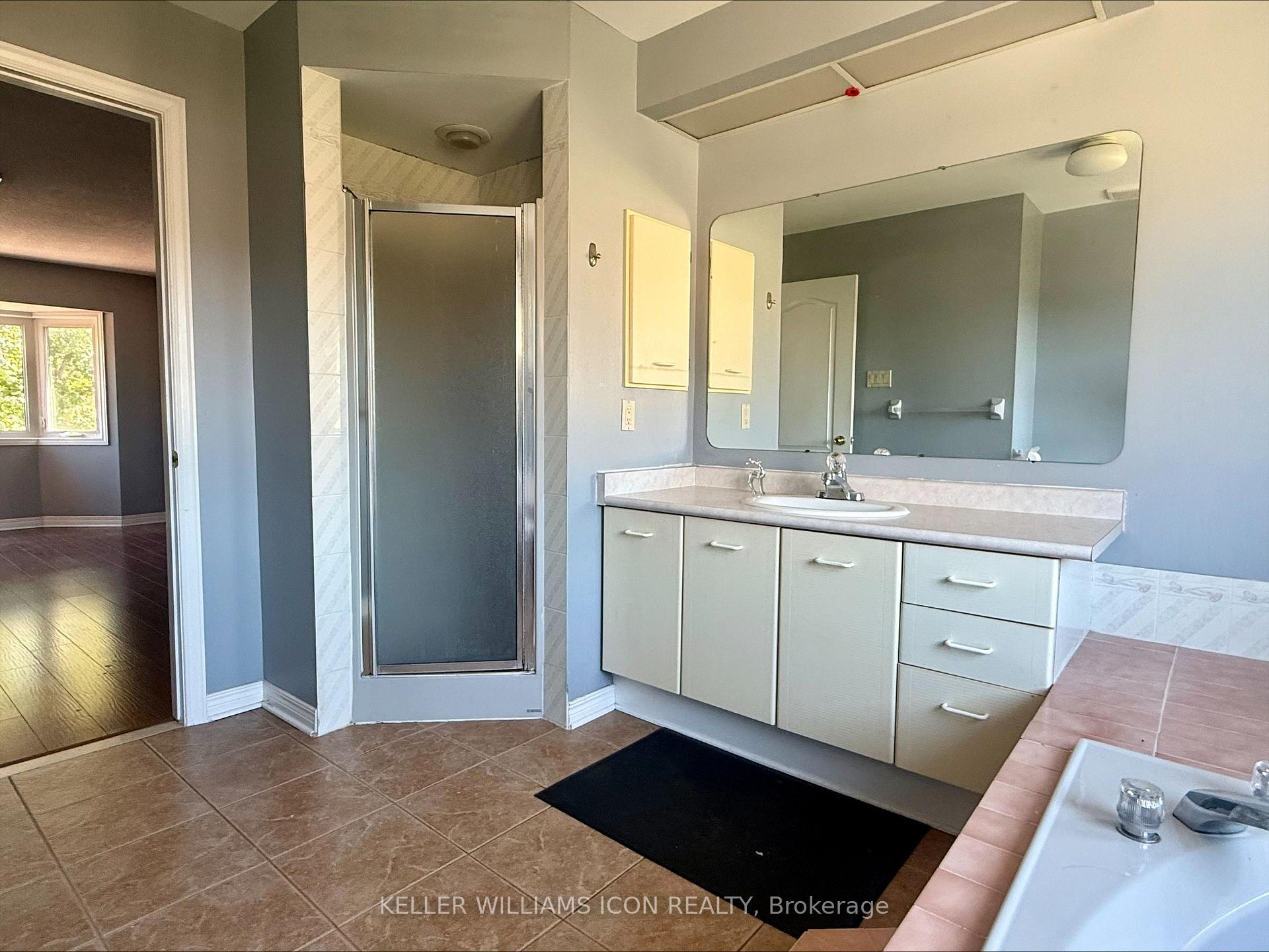 Photo 9 of 1581 Blohm Drive, Ottawa, Hunt Club Park — HOMEH