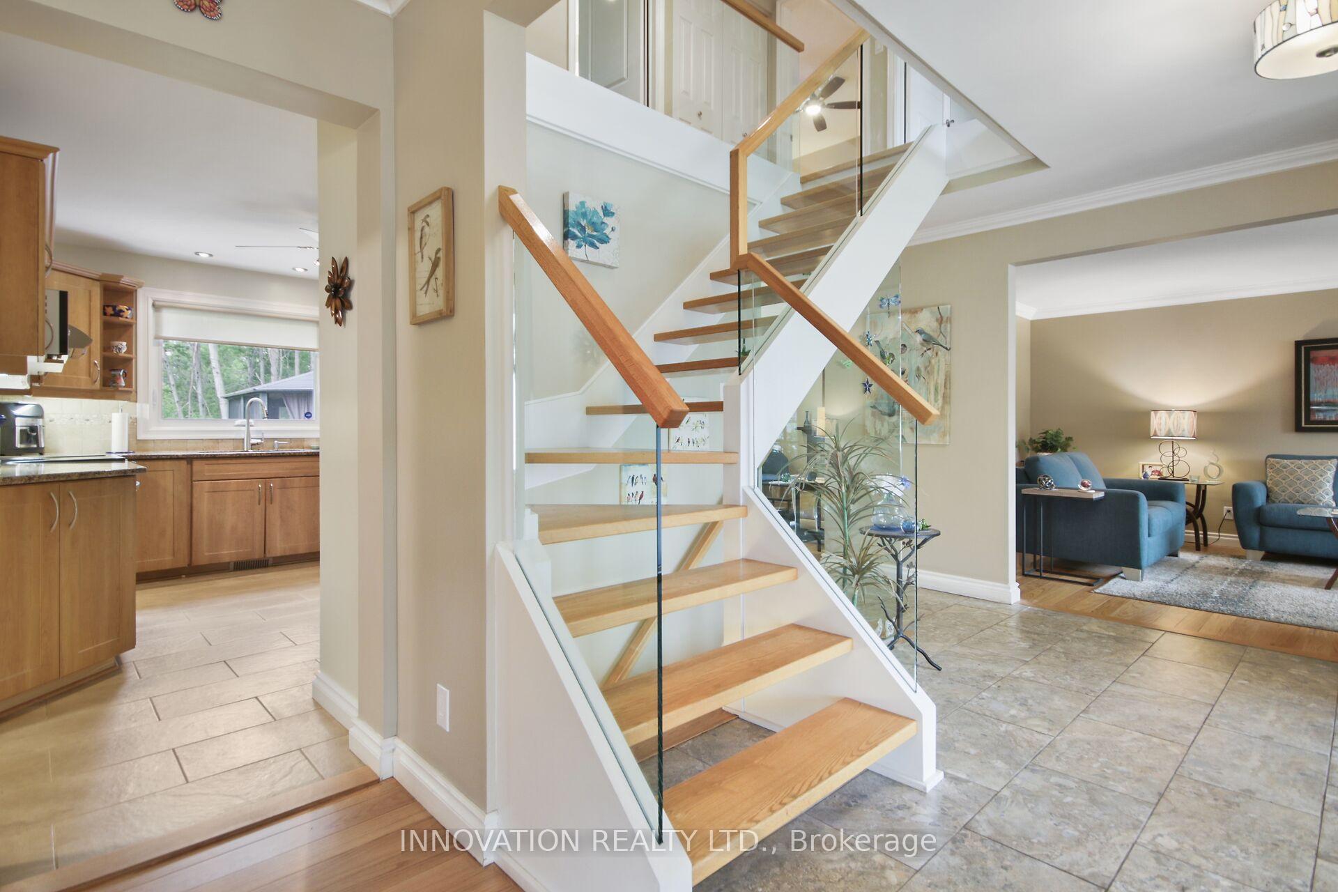 Photo 5 of 955 Plante Drive, Ottawa, Hunt Club/Western Community — HOMEH