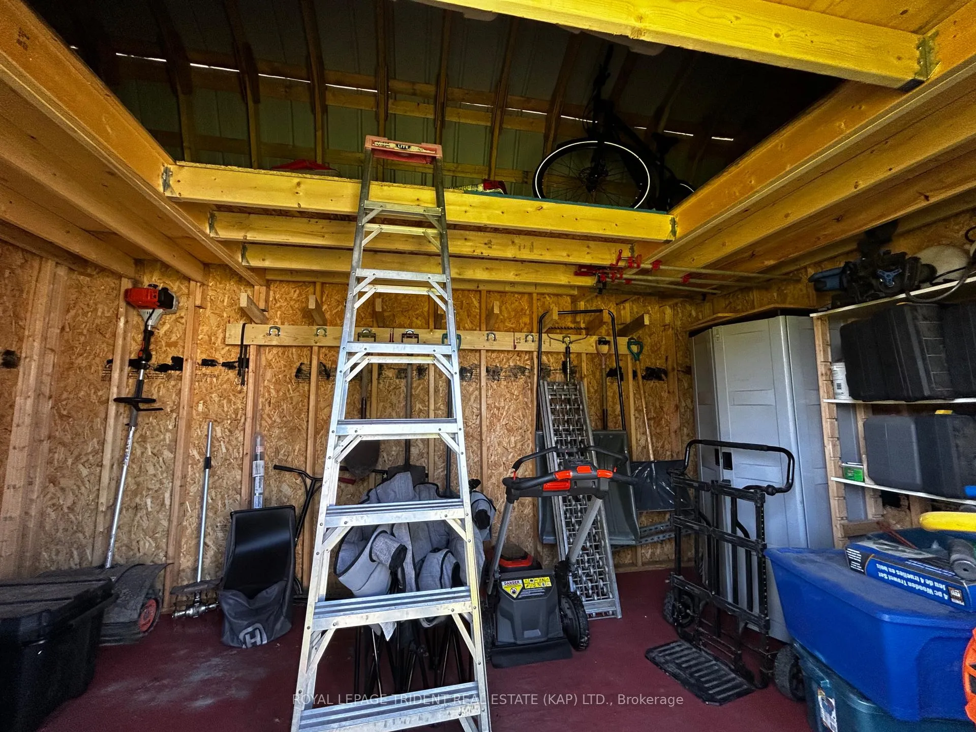Photo 17 of 14 Brunelle Road S, Kapuskasing — HOMEH