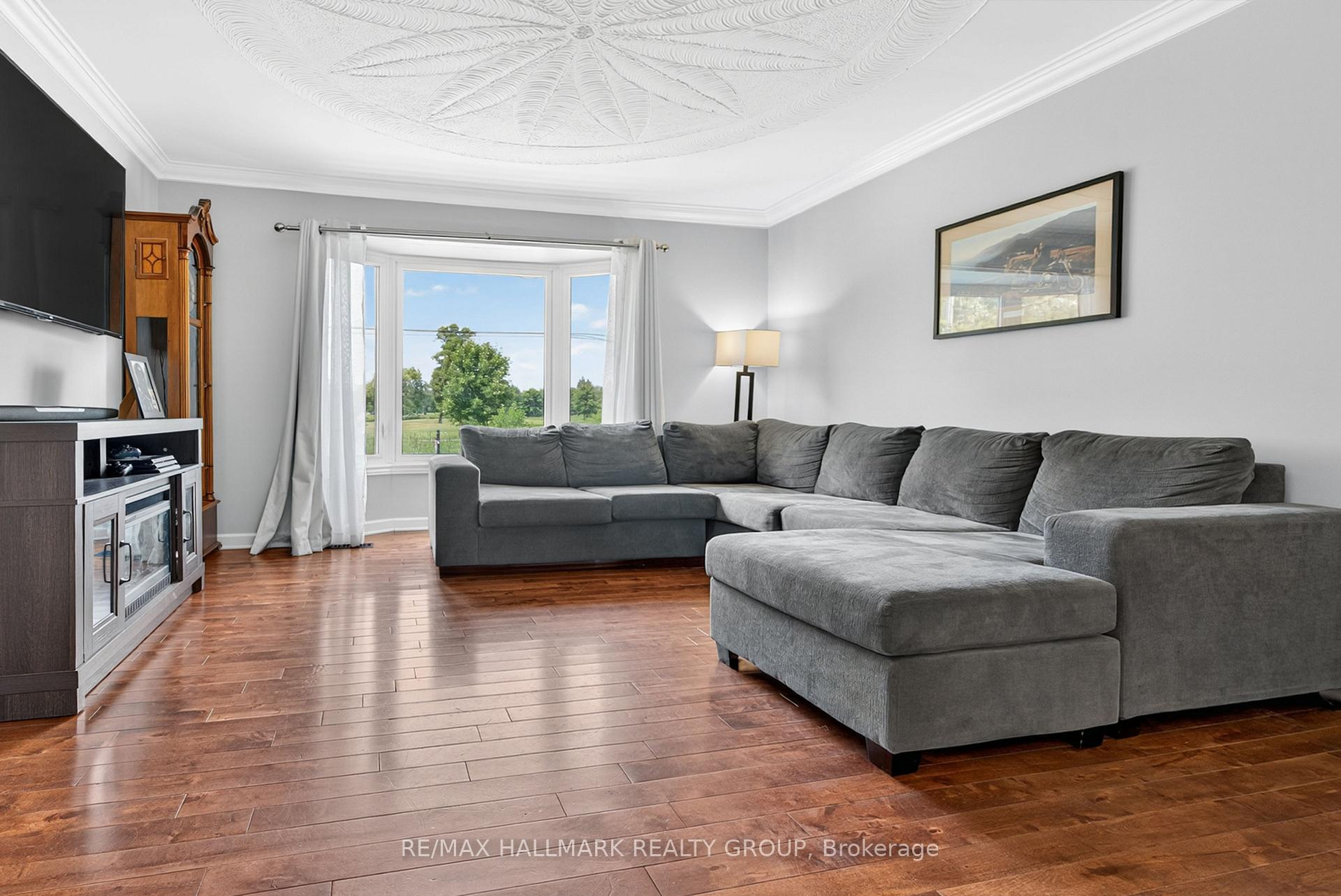 Photo 5 of 3740 Louiseize Road, Ottawa, Leitrim — HOMEH