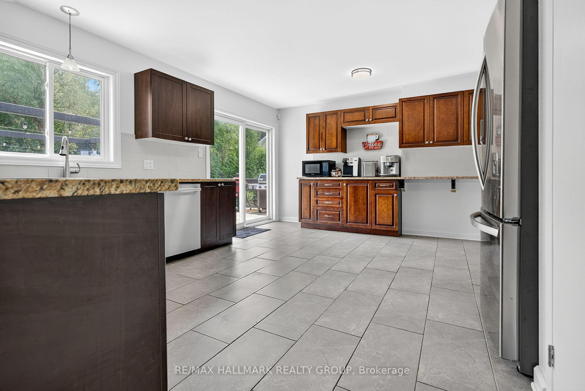 Photo 9 of 3740 Louiseize Road, Ottawa, Leitrim — HOMEH