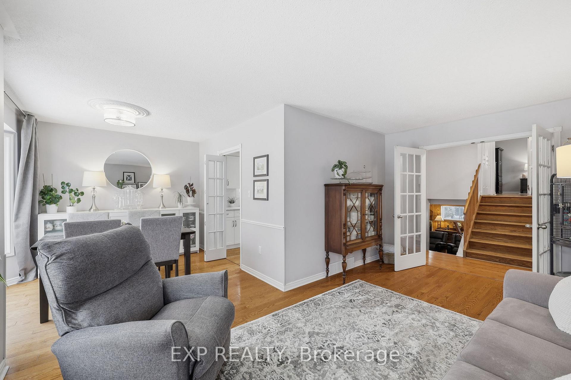 Photo 10 of 125 Gibson Crescent, Lucan Biddulph, Lucan — HOMEH