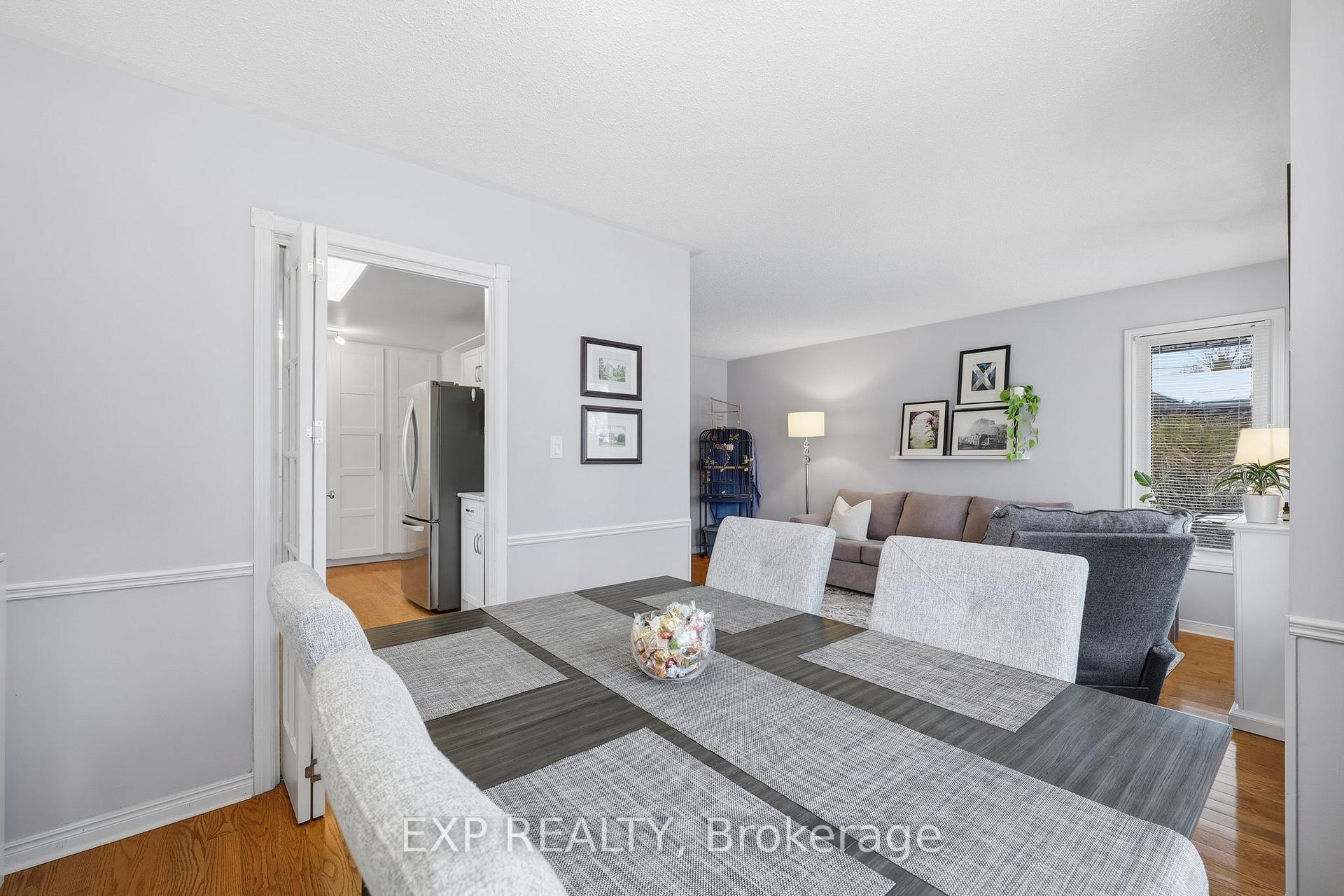 Photo 14 of 125 Gibson Crescent, Lucan Biddulph, Lucan — HOMEH