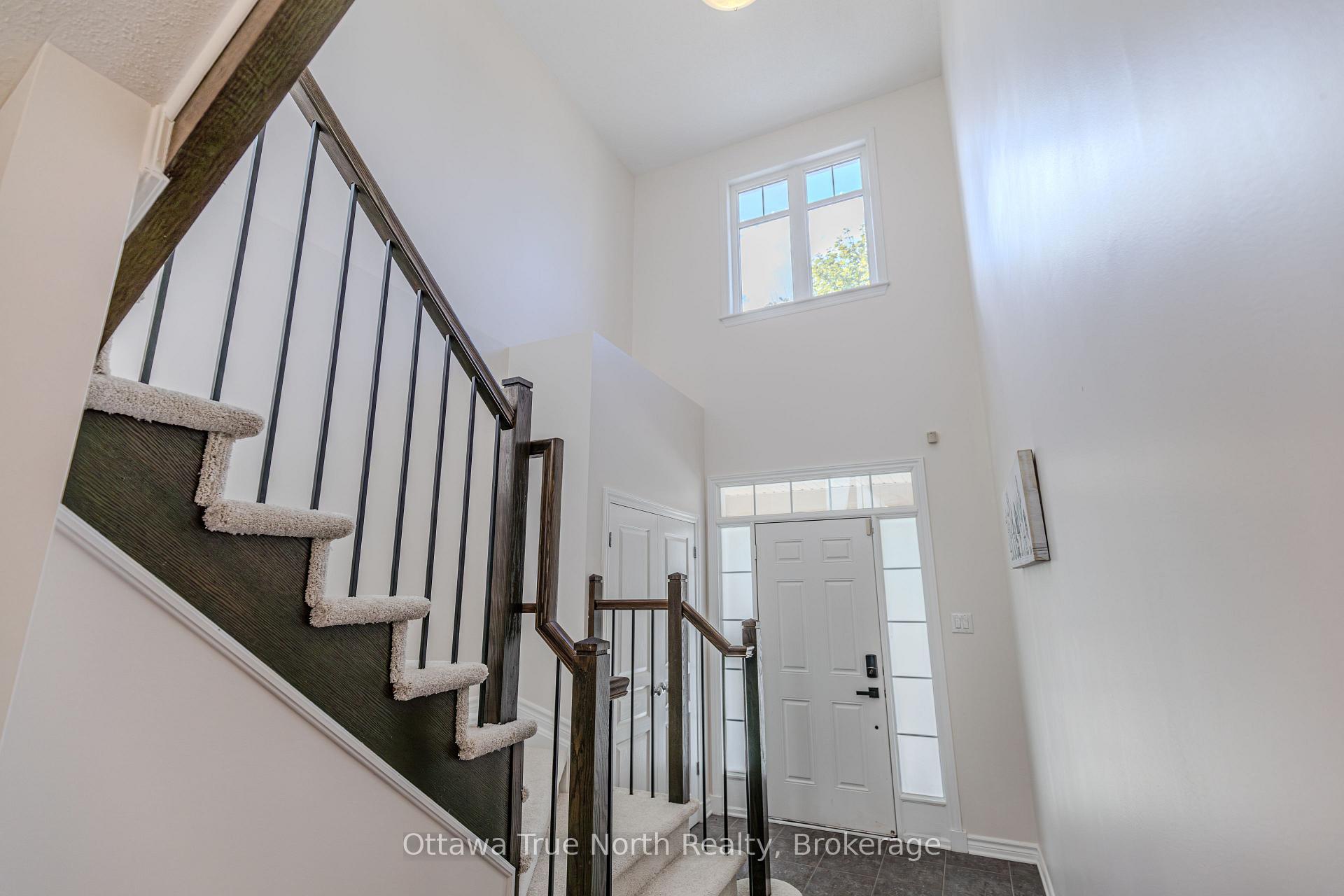 Photo 2 of 218 Keyrock Drive, Ottawa, Kanata - Kanata Lakes/Heritage Hills — HOMEH