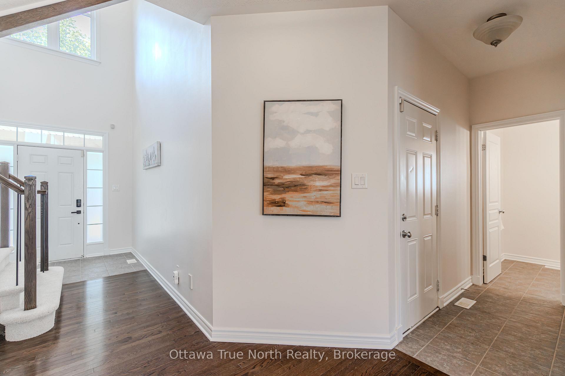 Photo 4 of 218 Keyrock Drive, Ottawa, Kanata - Kanata Lakes/Heritage Hills — HOMEH