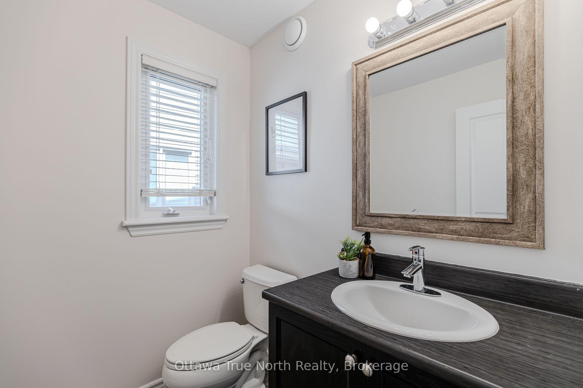 Photo 5 of 218 Keyrock Drive, Ottawa, Kanata - Kanata Lakes/Heritage Hills — HOMEH