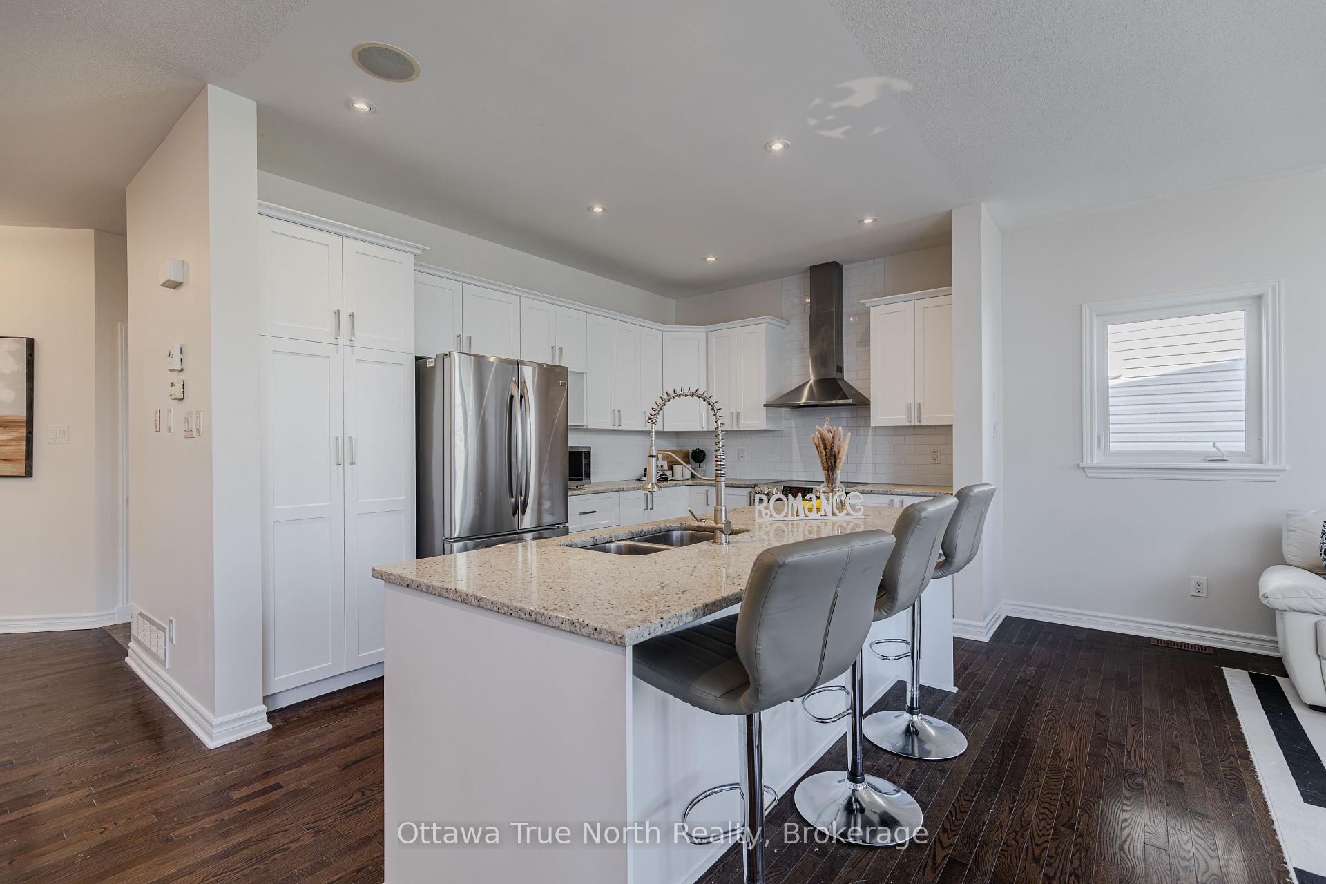 Photo 9 of 218 Keyrock Drive, Ottawa, Kanata - Kanata Lakes/Heritage Hills — HOMEH