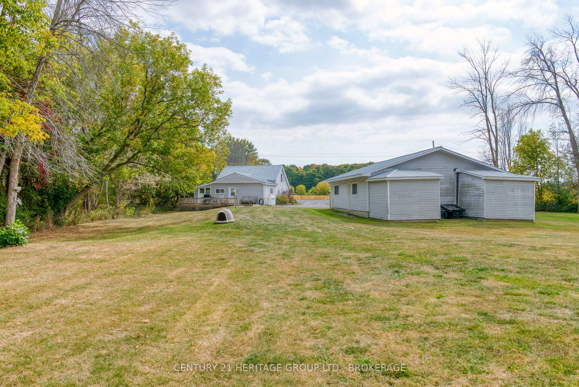 Photo 39 of 6913 County 2 Road, Loyalist, Lennox and Addington - South — HOMEH