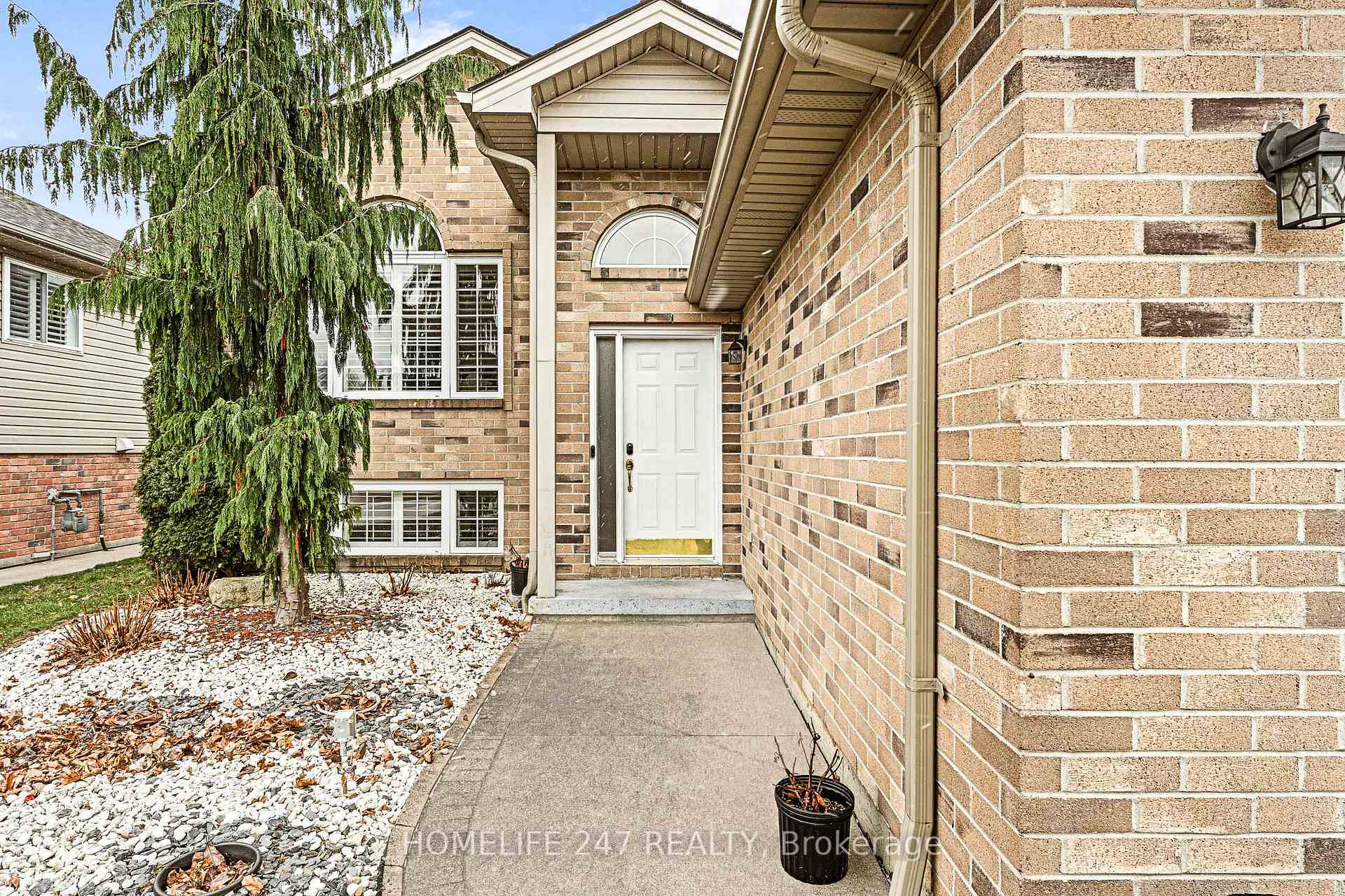 Photo 4 of 1119 Monarch Meadows Drive, Lakeshore, Emeryville — HOMEH