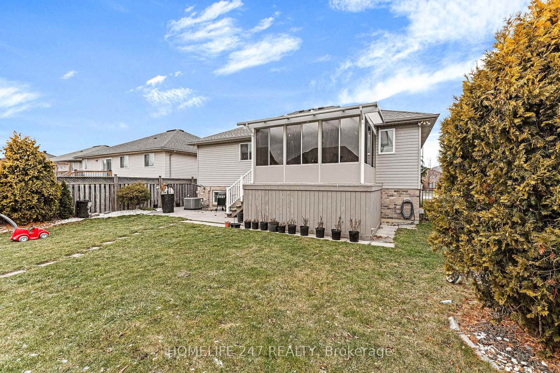 Photo 7 of 1119 Monarch Meadows Drive, Lakeshore, Emeryville — HOMEH