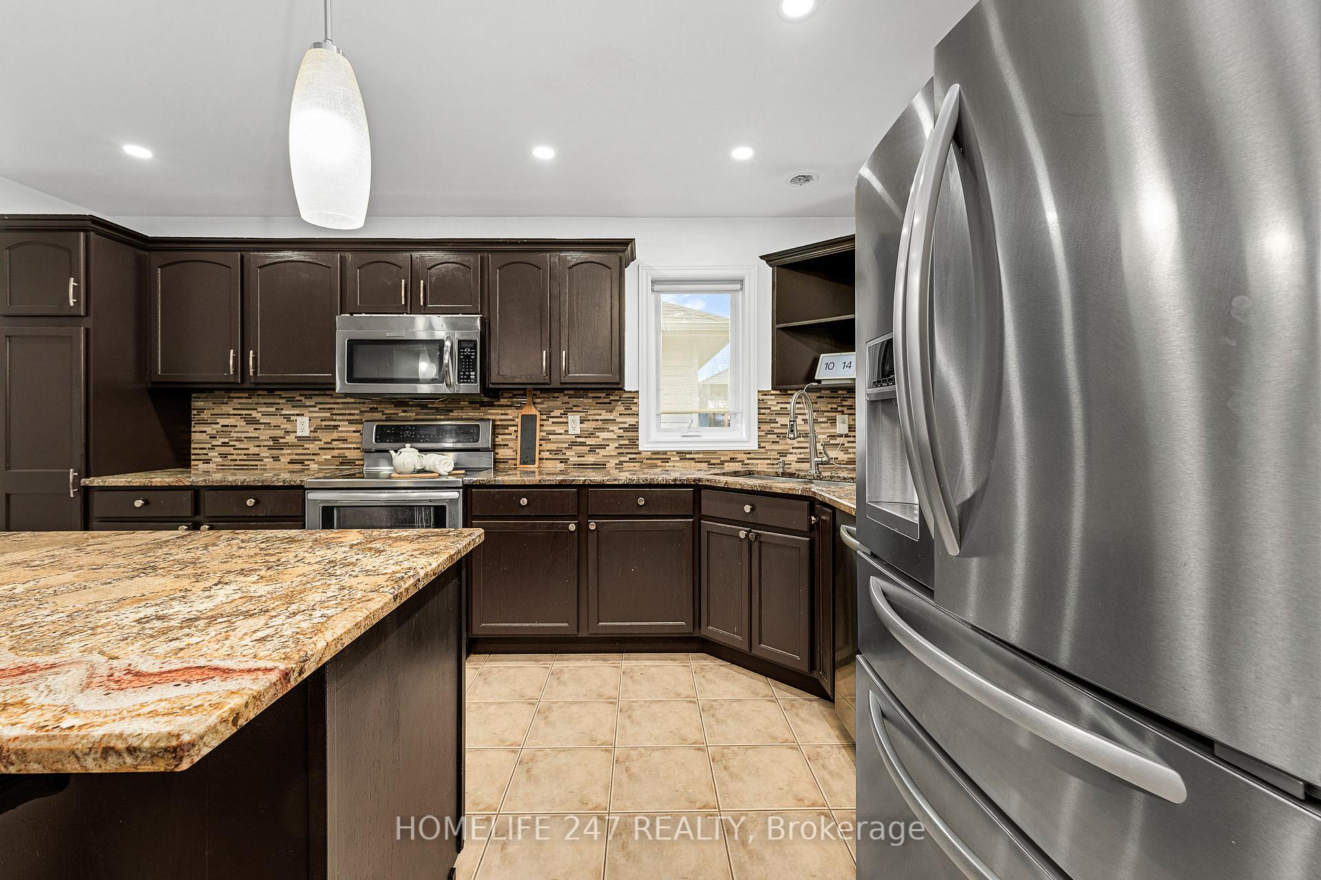 Photo 14 of 1119 Monarch Meadows Drive, Lakeshore, Emeryville — HOMEH