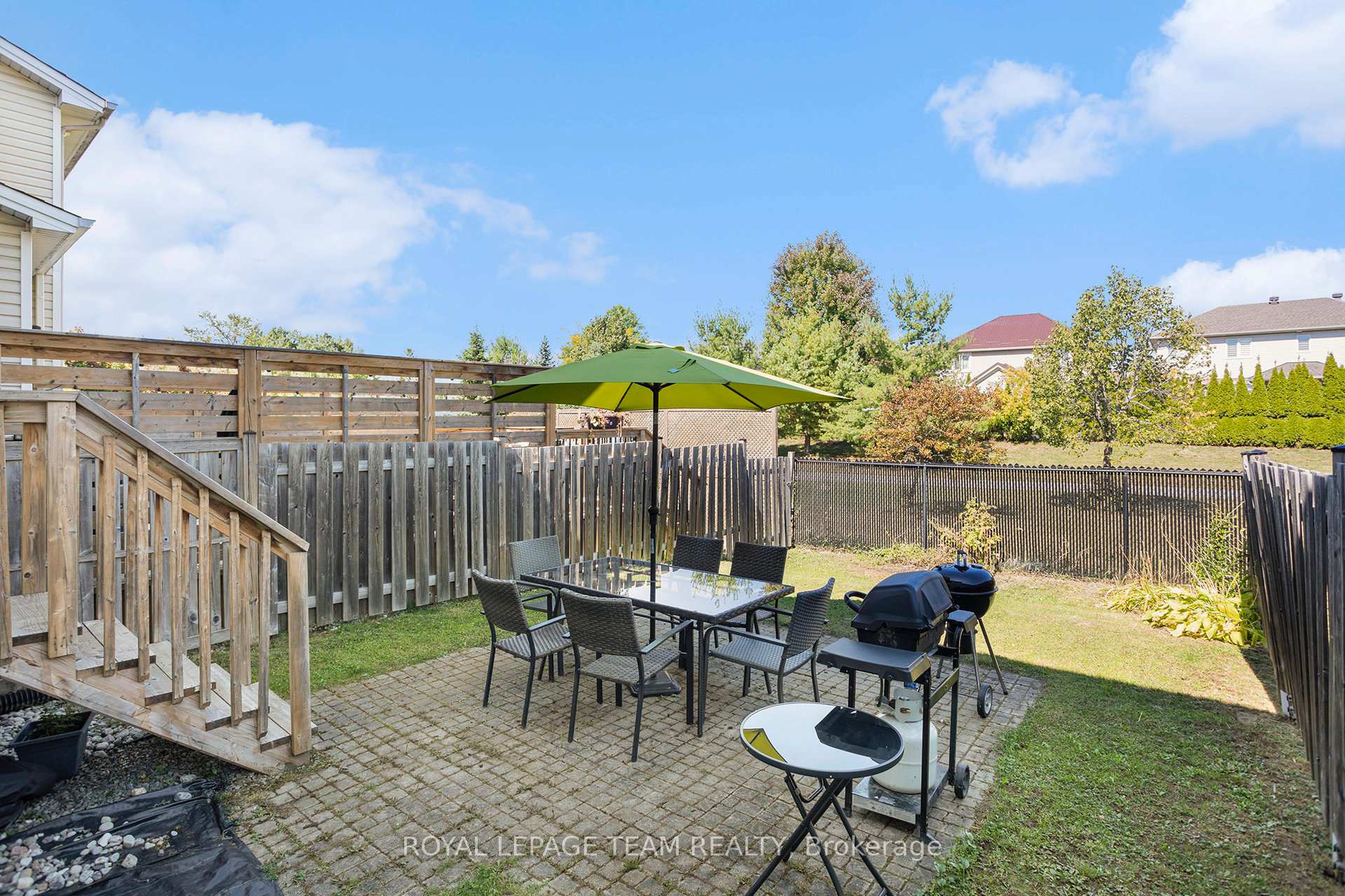 Photo 13 of 174 Colliston Crescent, Ottawa, Ridgemont — HOMEH