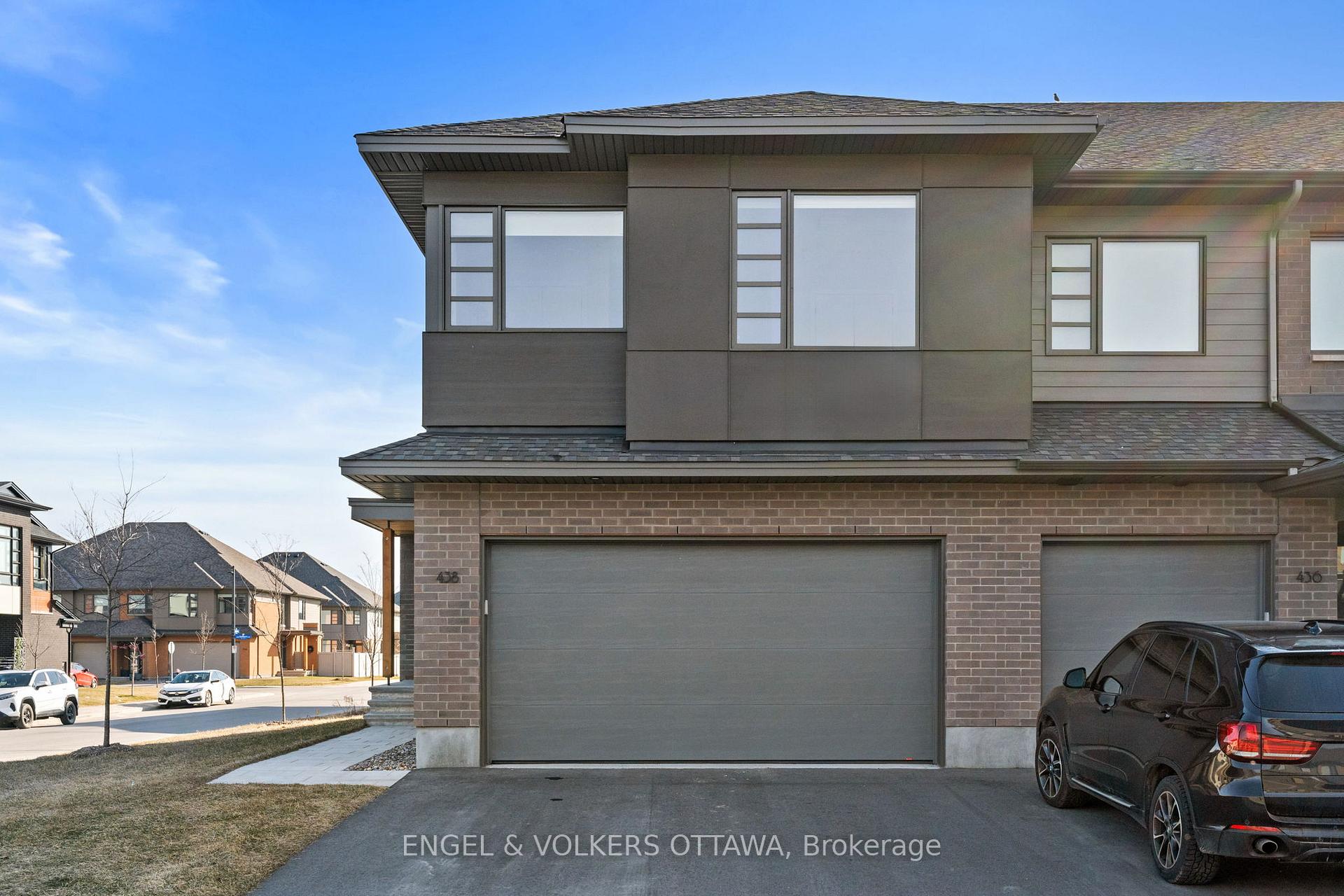 Photo 1 of 438 Trident Mews, Ottawa, Leitrim — HOMEH