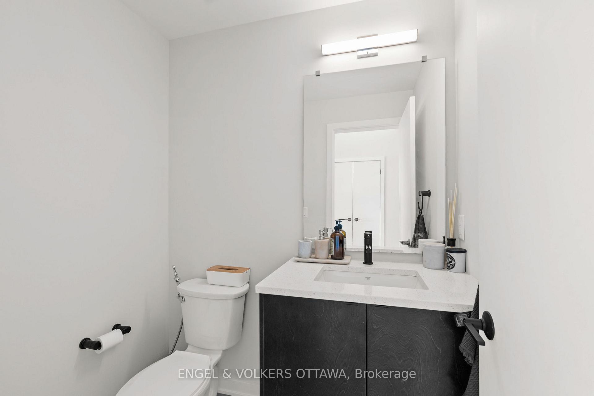 Photo 4 of 438 Trident Mews, Ottawa, Leitrim — HOMEH