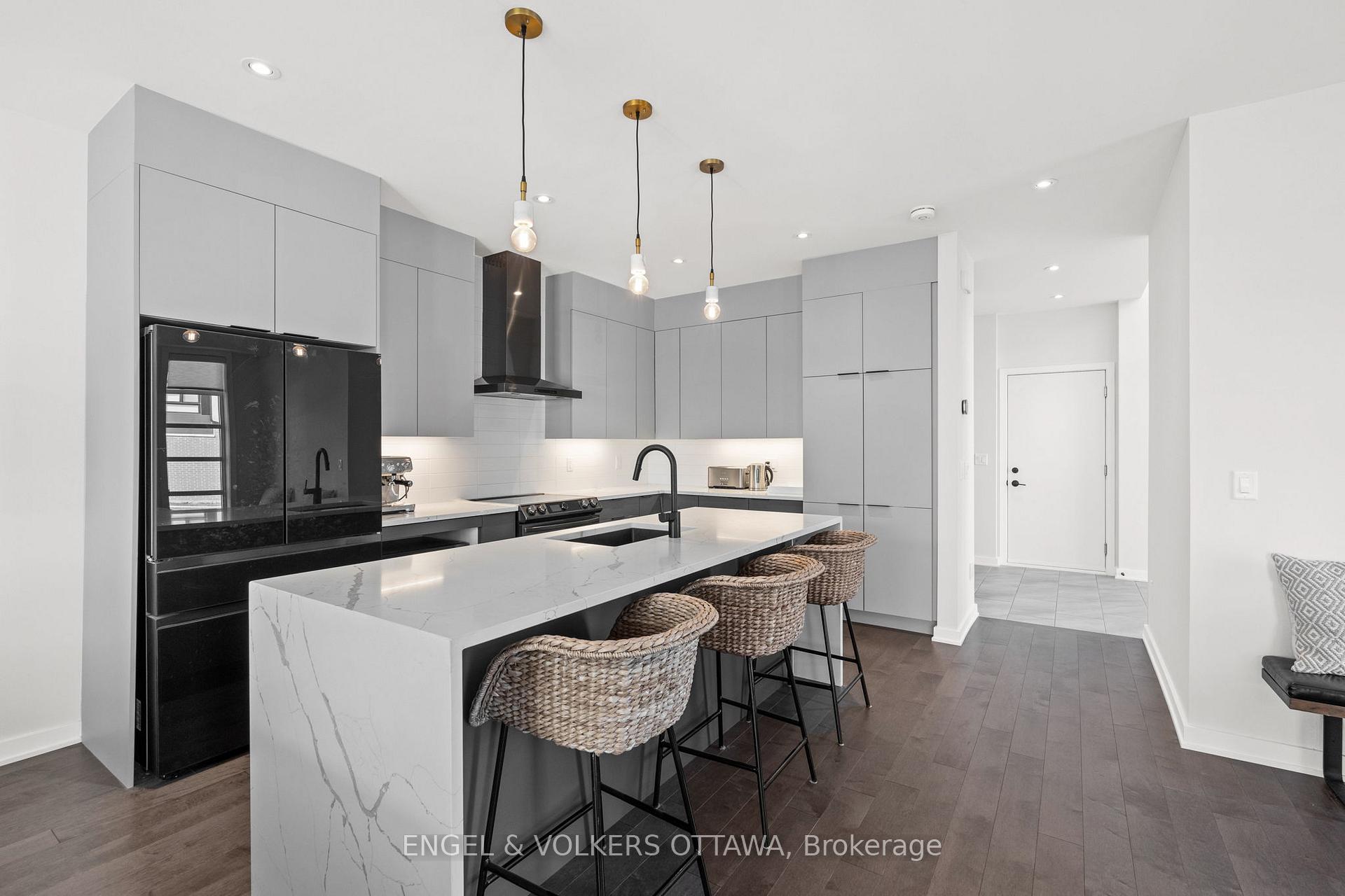 Photo 7 of 438 Trident Mews, Ottawa, Leitrim — HOMEH