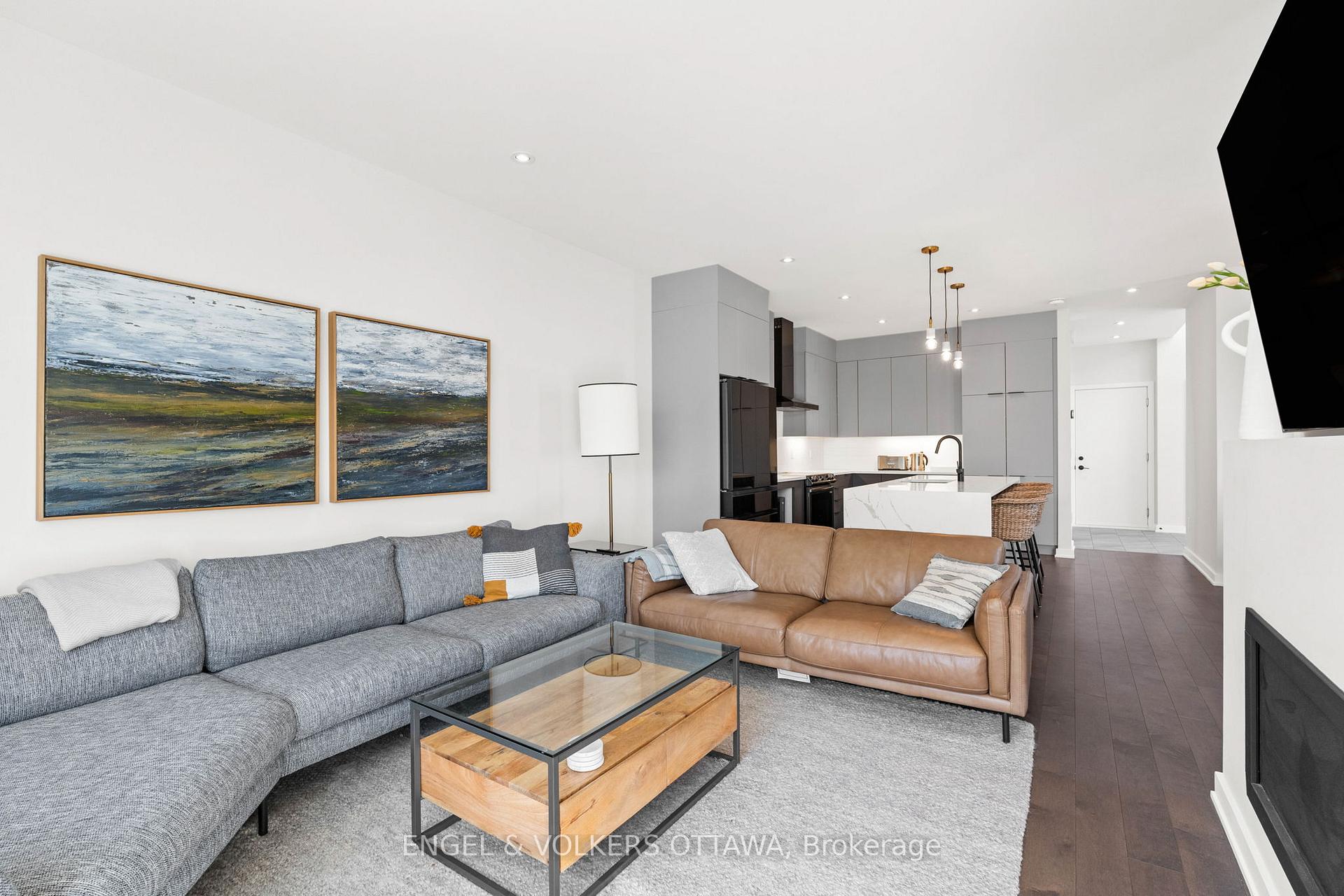 Photo 11 of 438 Trident Mews, Ottawa, Leitrim — HOMEH