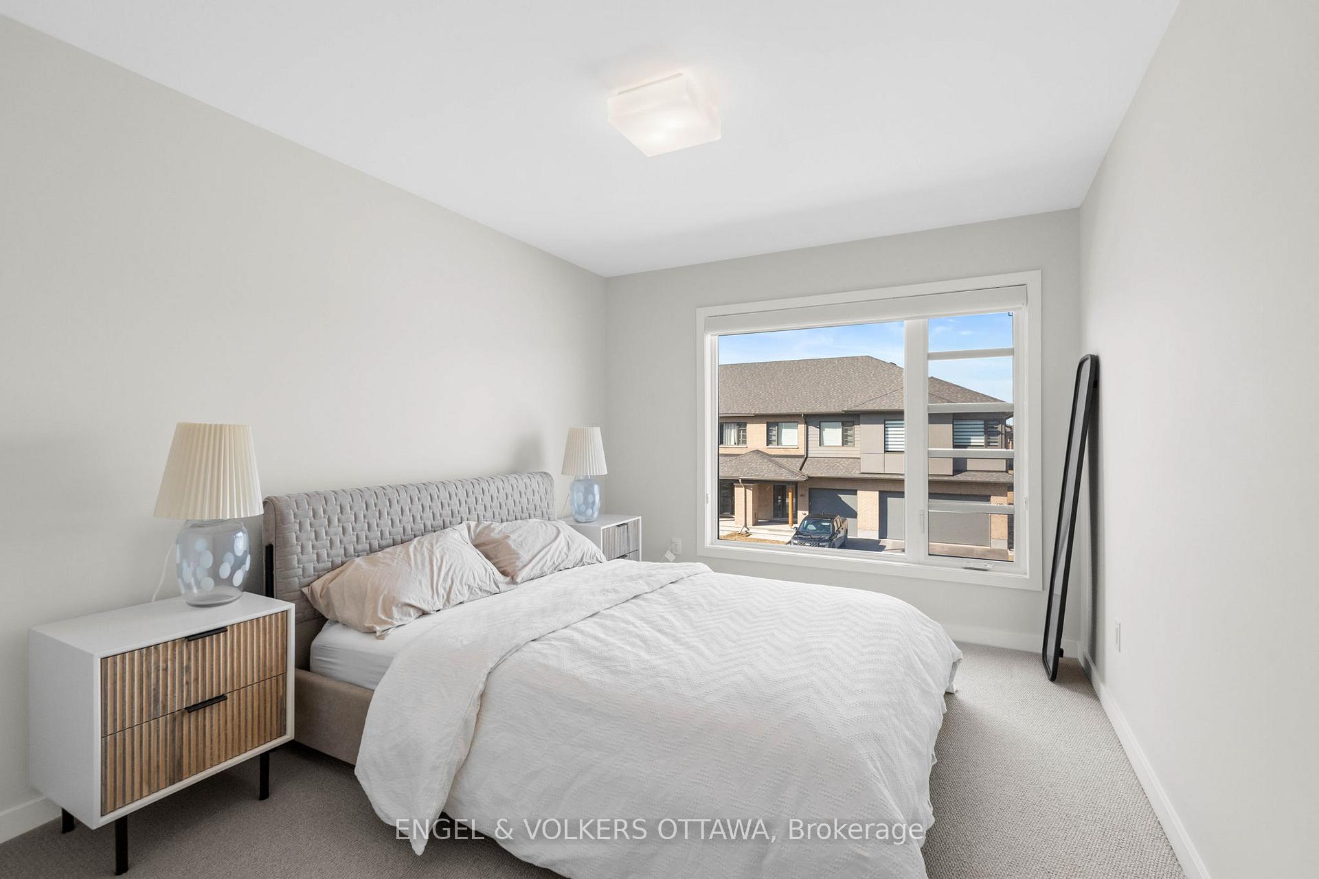 Photo 18 of 438 Trident Mews, Ottawa, Leitrim — HOMEH
