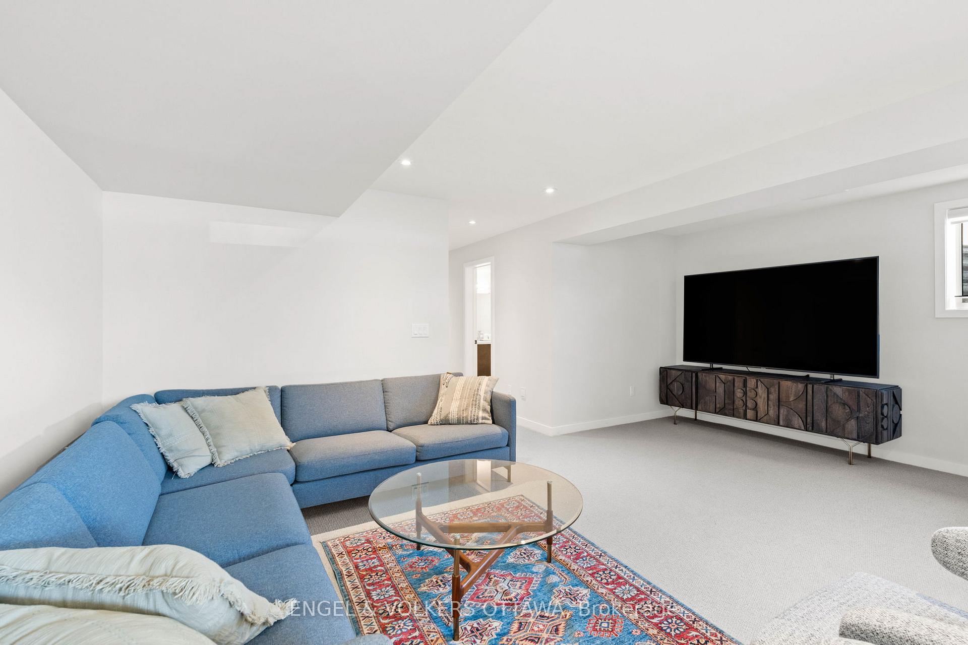 Photo 23 of 438 Trident Mews, Ottawa, Leitrim — HOMEH