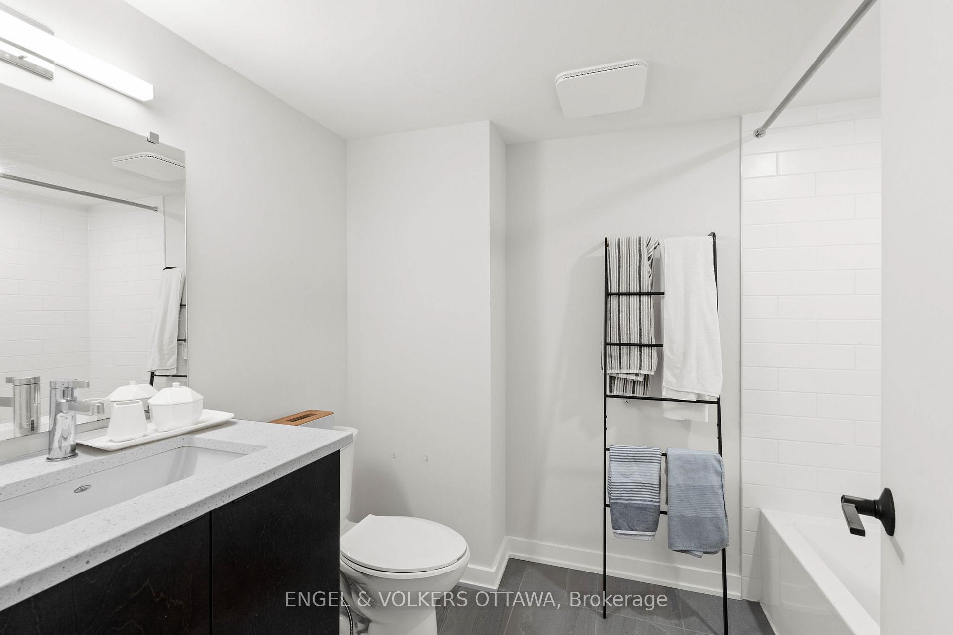 Photo 27 of 438 Trident Mews, Ottawa, Leitrim — HOMEH