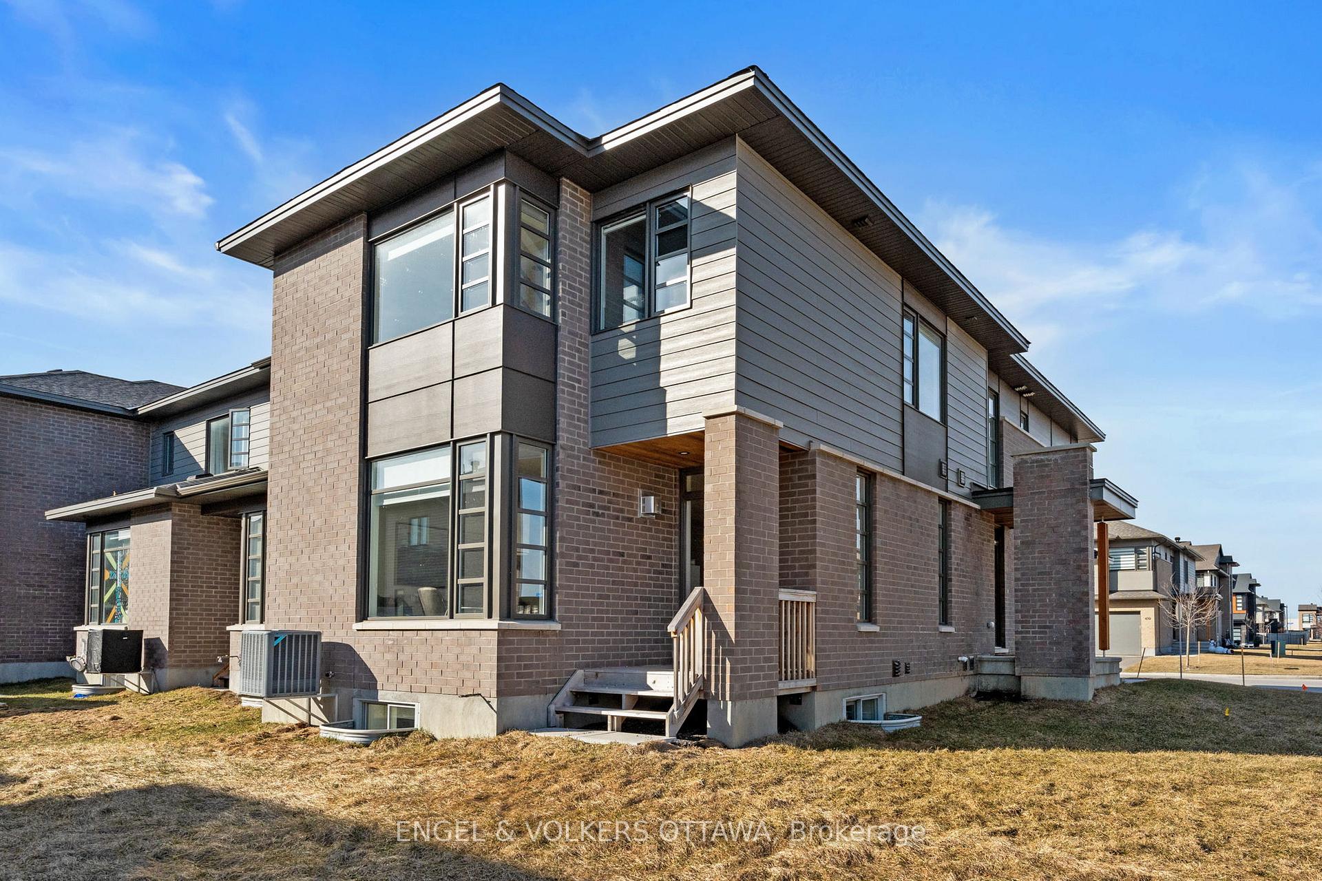Photo 28 of 438 Trident Mews, Ottawa, Leitrim — HOMEH