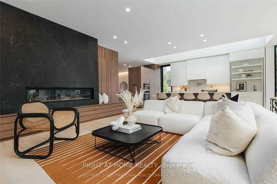 Photo 2 of 93 Meadowview Avenue, Markham, Grandview — HOMEH
