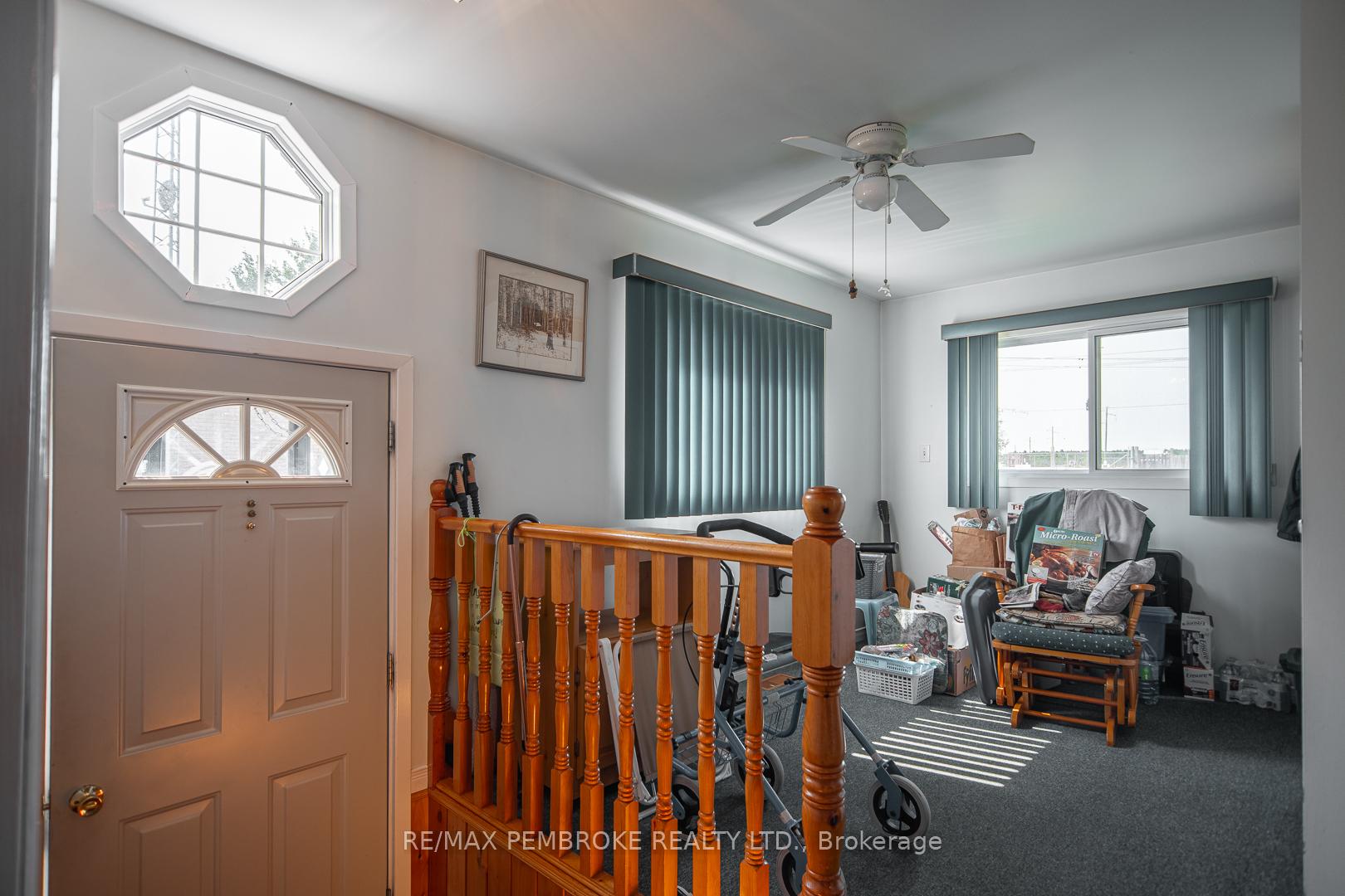 Photo 2 of 187 Sandy Beach Road, Laurentian Valley — HOMEH