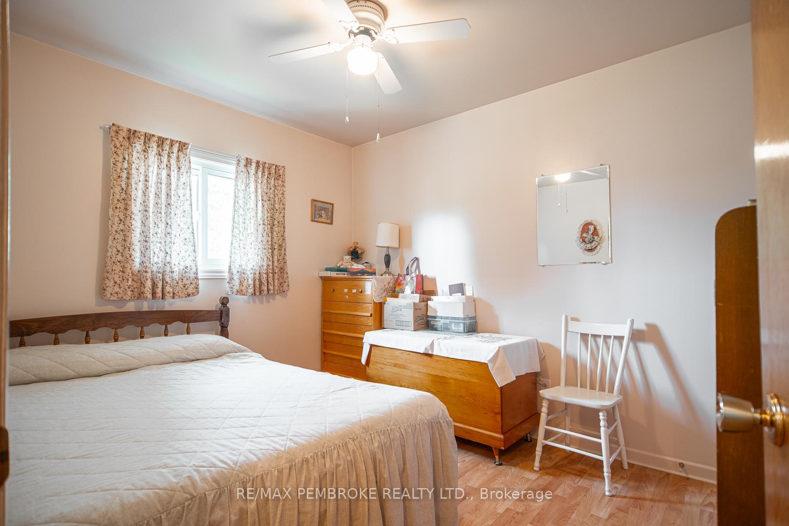 Photo 16 of 187 Sandy Beach Road, Laurentian Valley — HOMEH