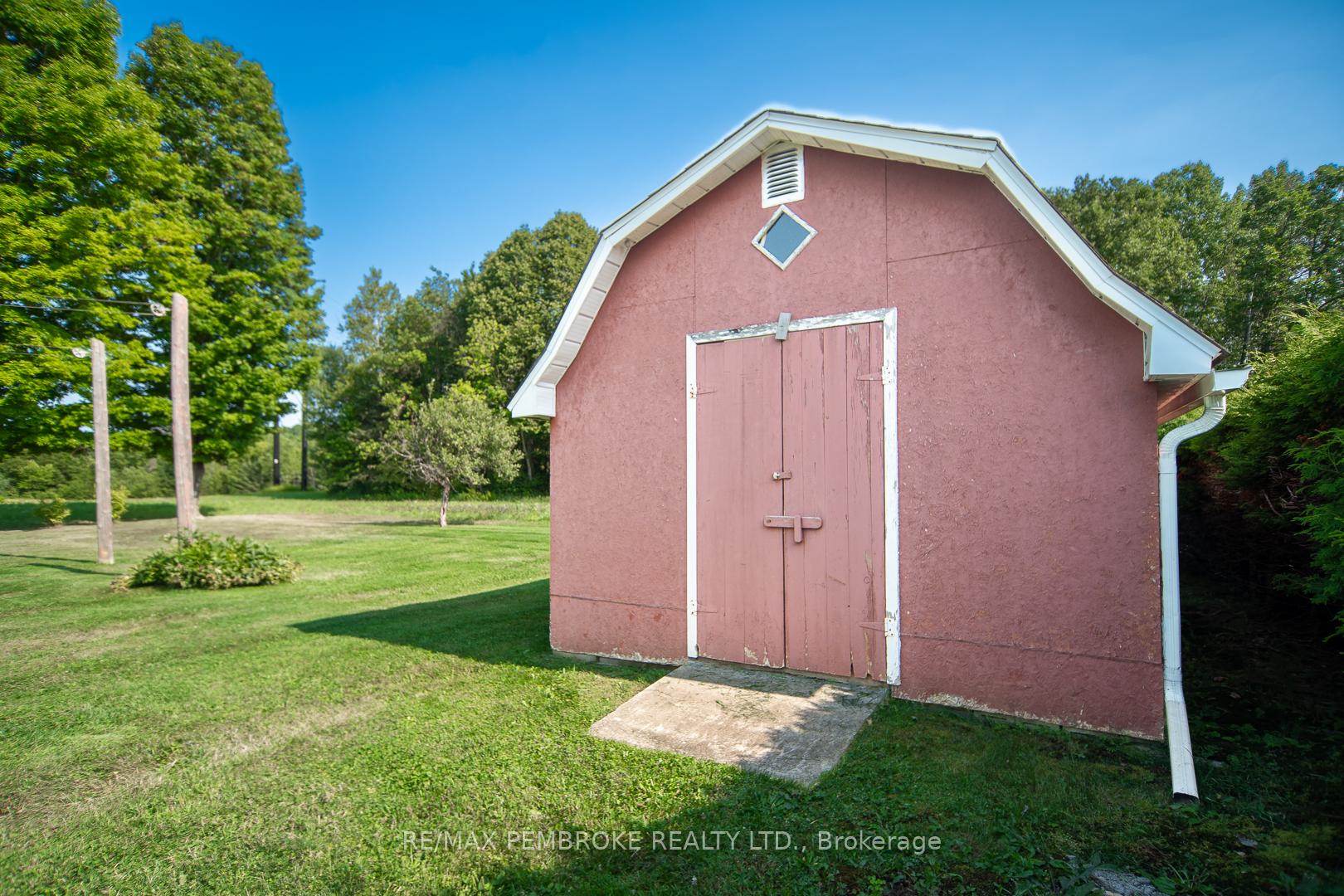 Photo 28 of 187 Sandy Beach Road, Laurentian Valley — HOMEH