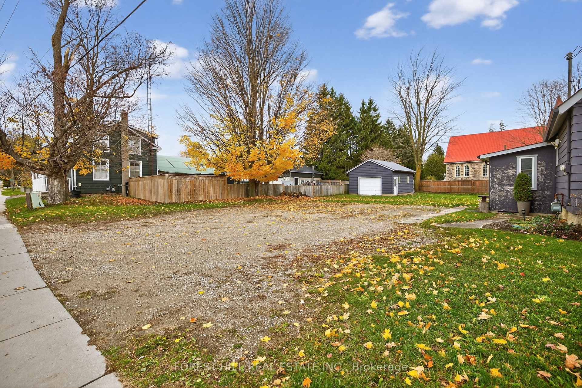 Photo 5 of 3 Elora Street N, Mapleton, Rural Mapleton — HOMEH
