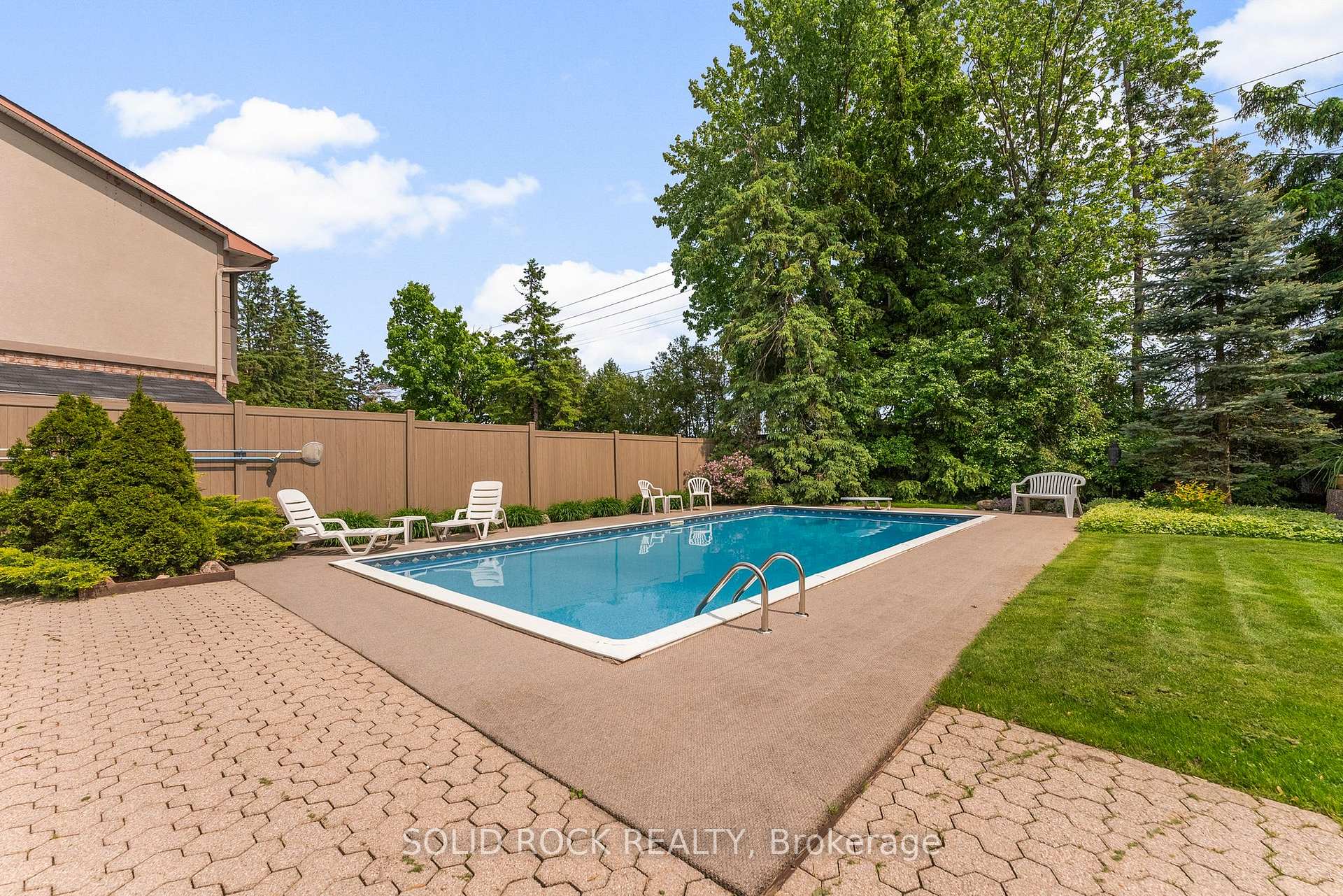Photo 44 of 18 Royal Hunt Court, Ottawa, Hunt Club — HOMEH