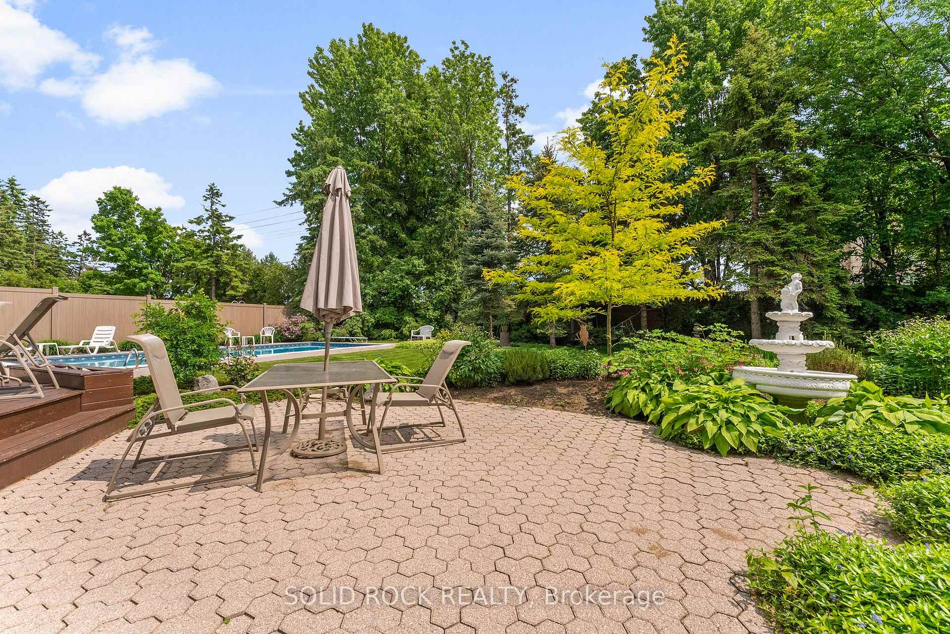 Photo 45 of 18 Royal Hunt Court, Ottawa, Hunt Club — HOMEH