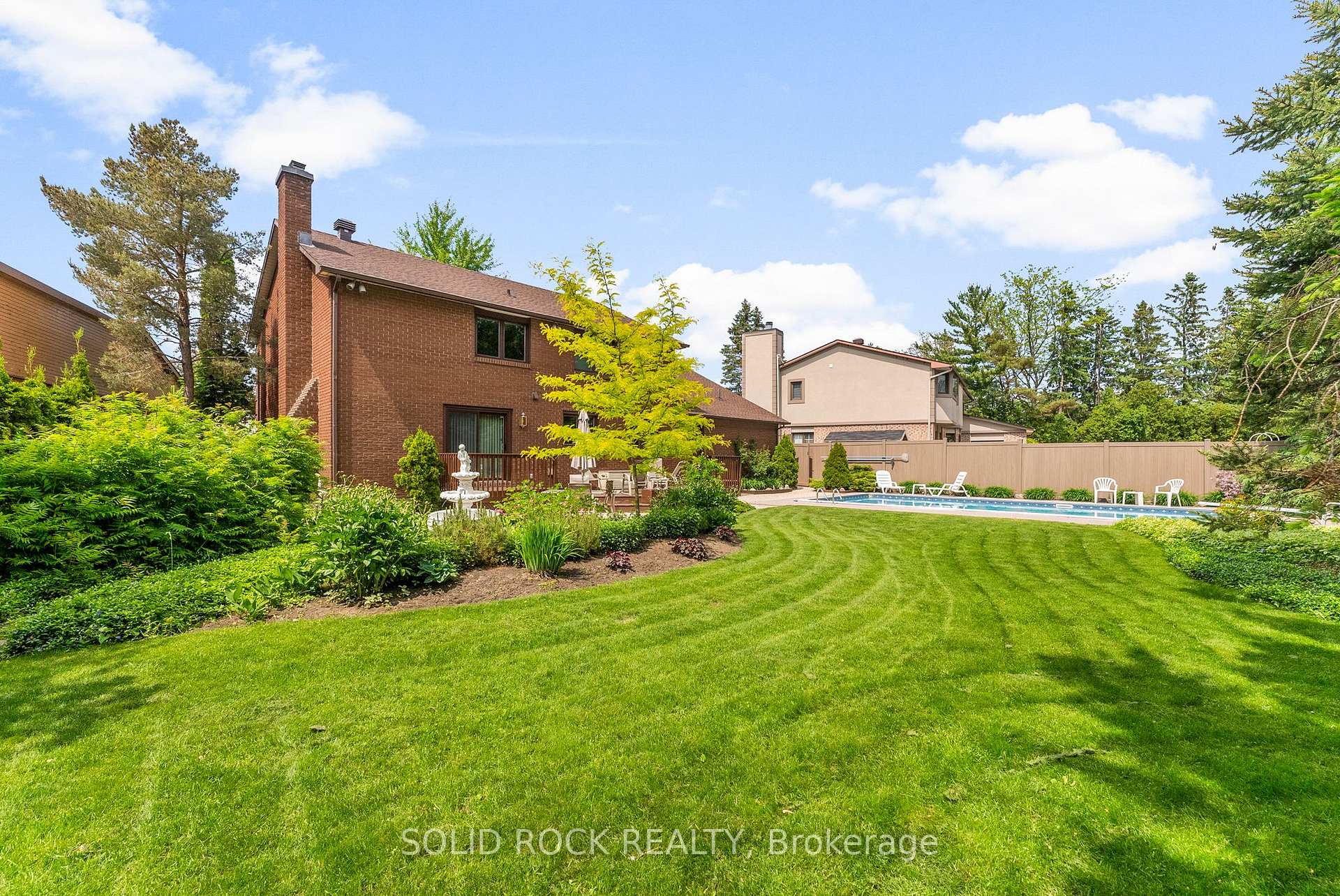 Photo 46 of 18 Royal Hunt Court, Ottawa, Hunt Club — HOMEH