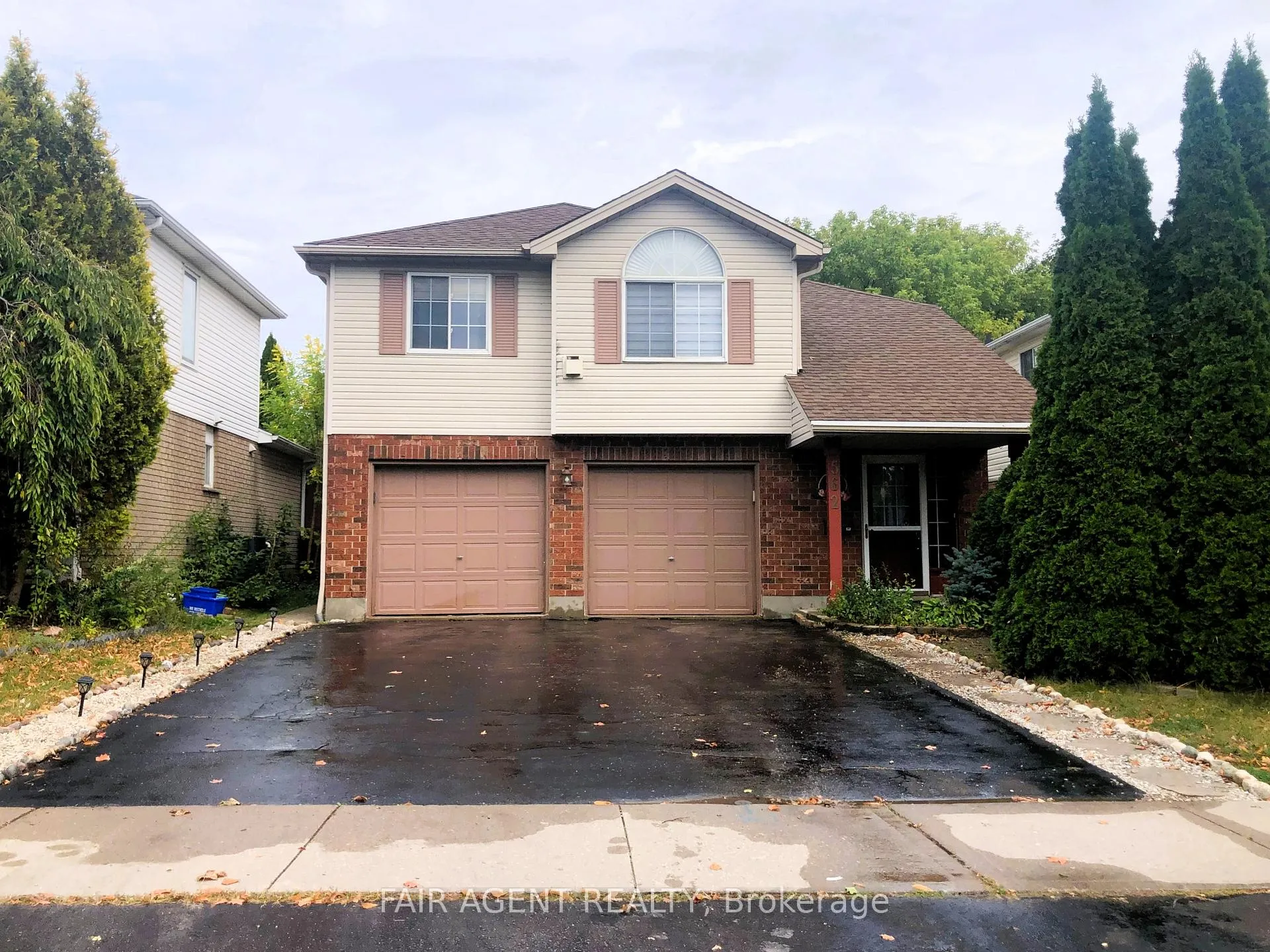 Front of 562 Erinbrook Drive