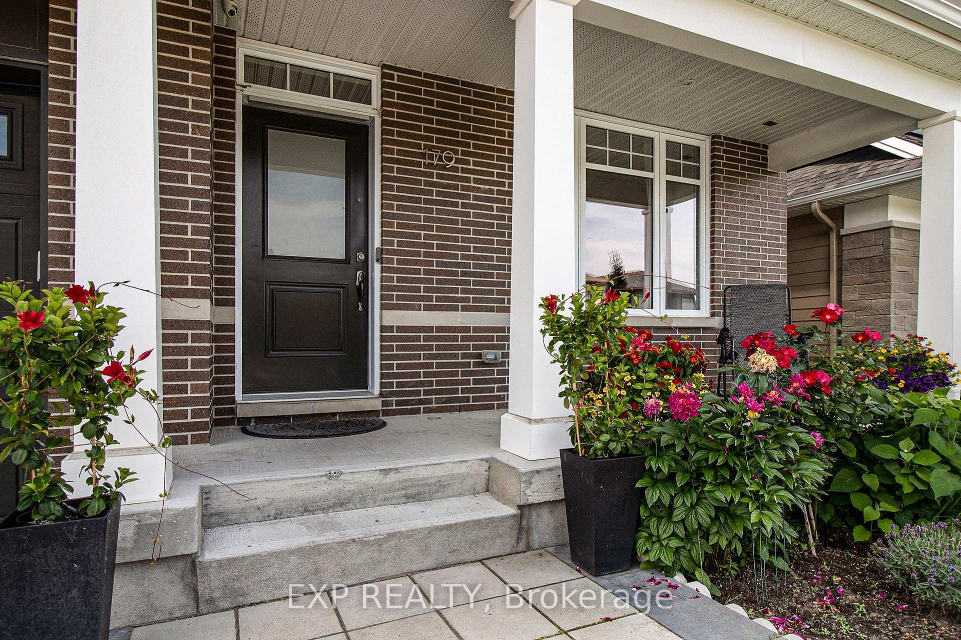 Photo 5 of 179 Avro Circle, Ottawa, CFB Rockcliffe and Area — HOMEH